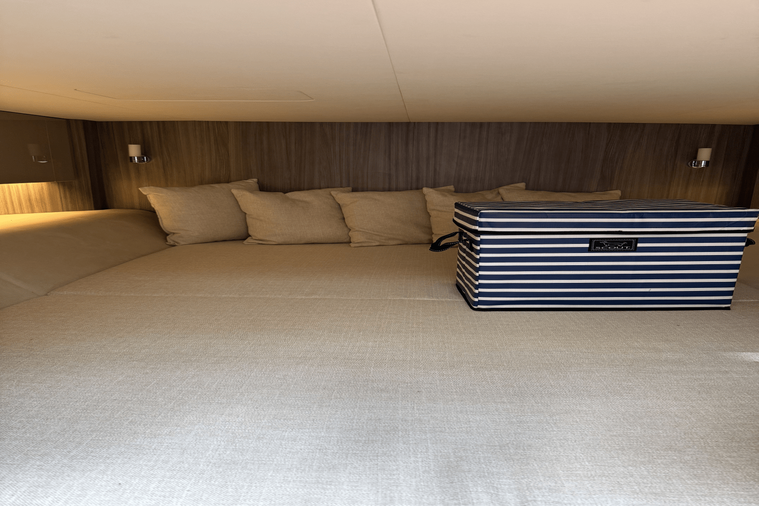 2022 Sea Ray 400 SLX-OB Image Thumbnail #22