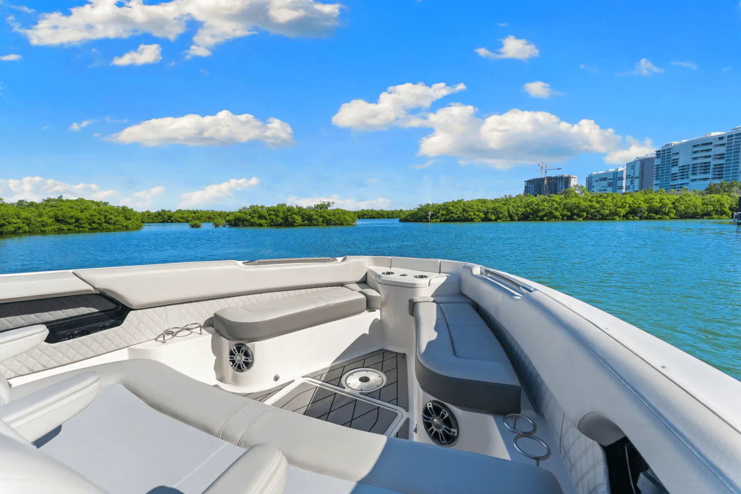 2022 Sea Ray 400 SLX-OB Image Thumbnail #28