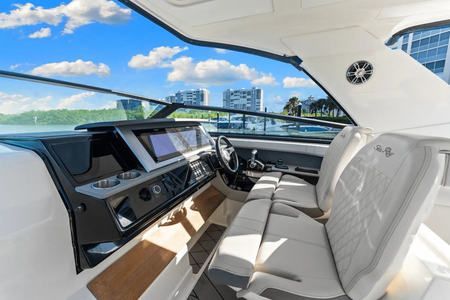 2022 Sea Ray 400 SLX-OB Image Thumbnail #17