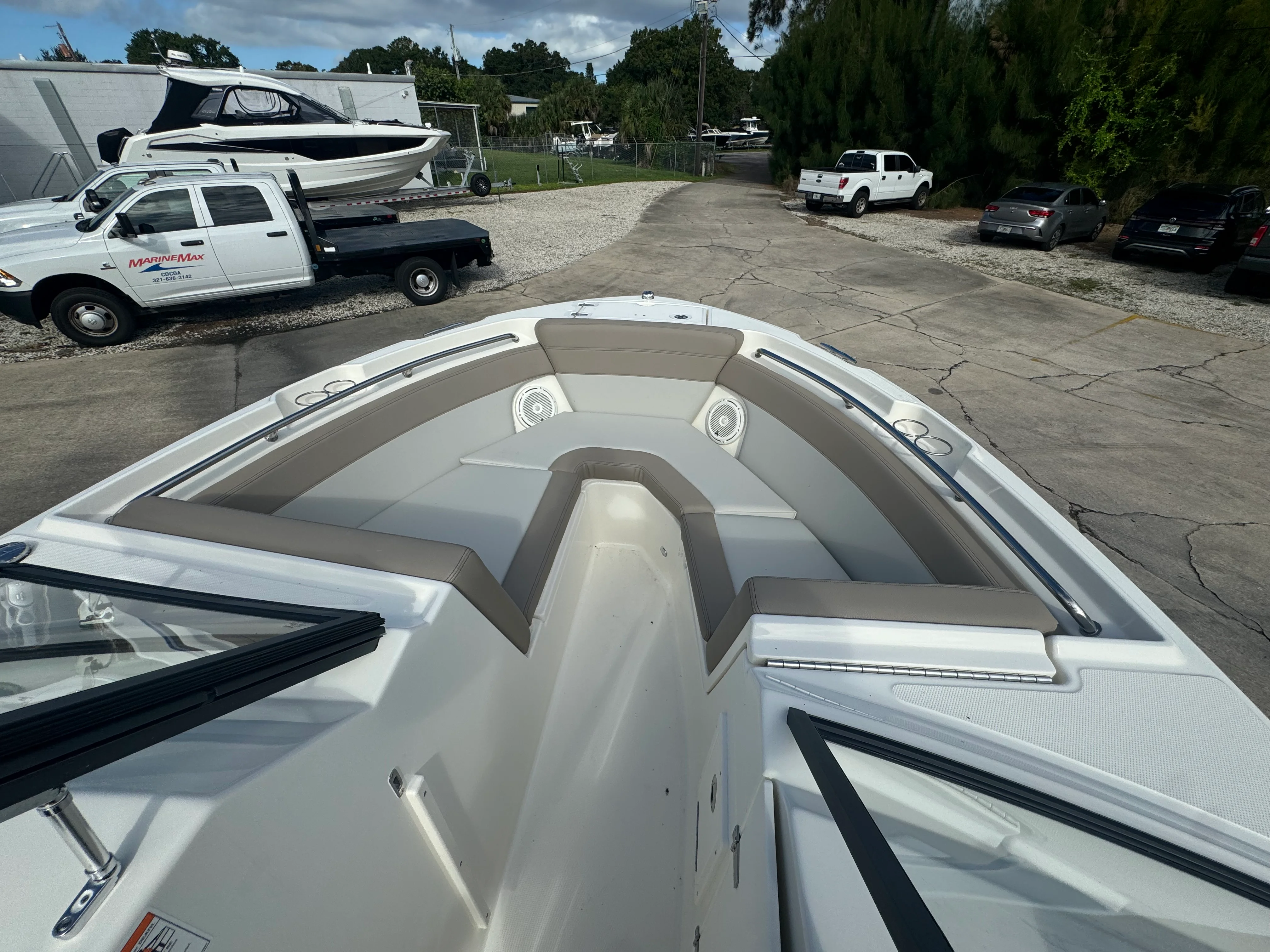 2026 Boston Whaler 210 Vantage Image Thumbnail #10