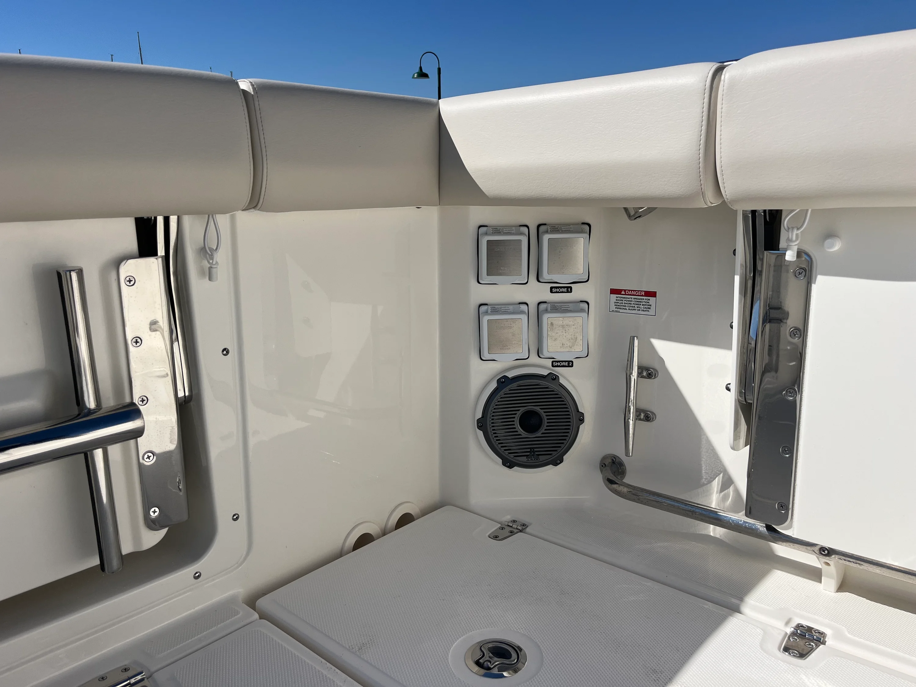 2026 Boston Whaler 325 Conquest Image Thumbnail #7