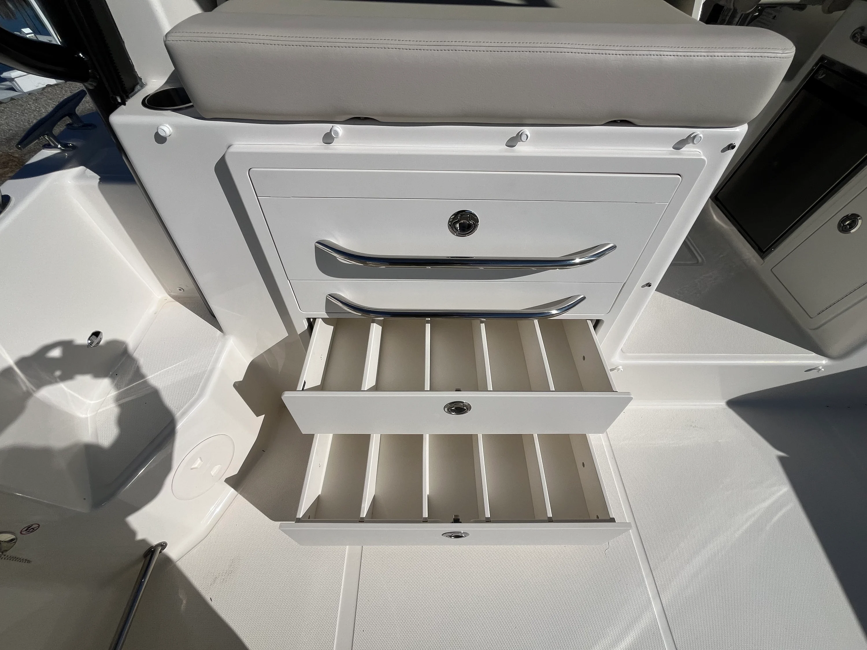 2026 Boston Whaler 325 Conquest Image Thumbnail #14