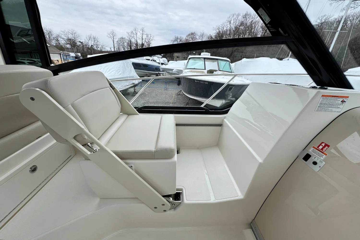 2026 Boston Whaler 325 Conquest Image Thumbnail #27