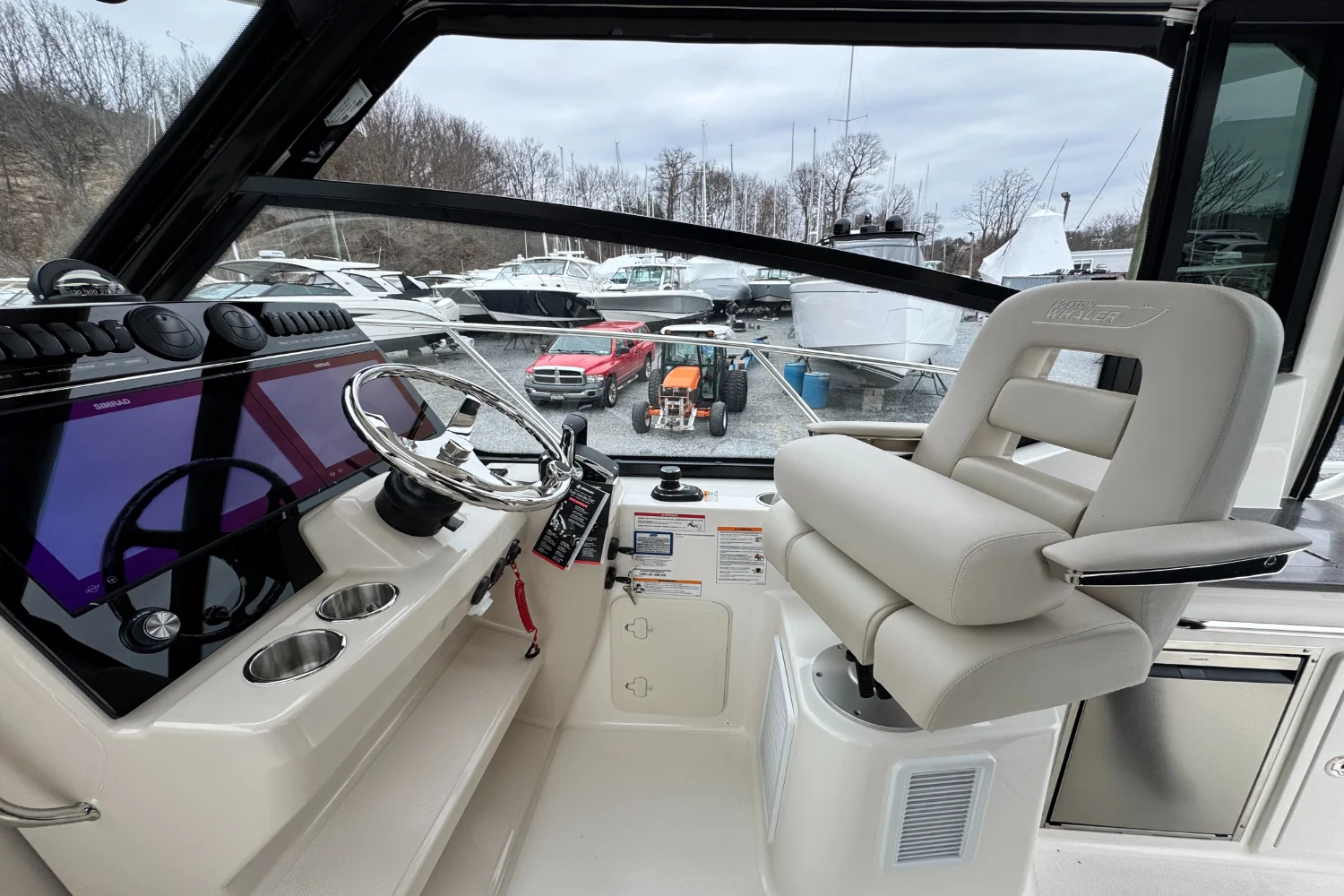 2026 Boston Whaler 325 Conquest Image Thumbnail #25