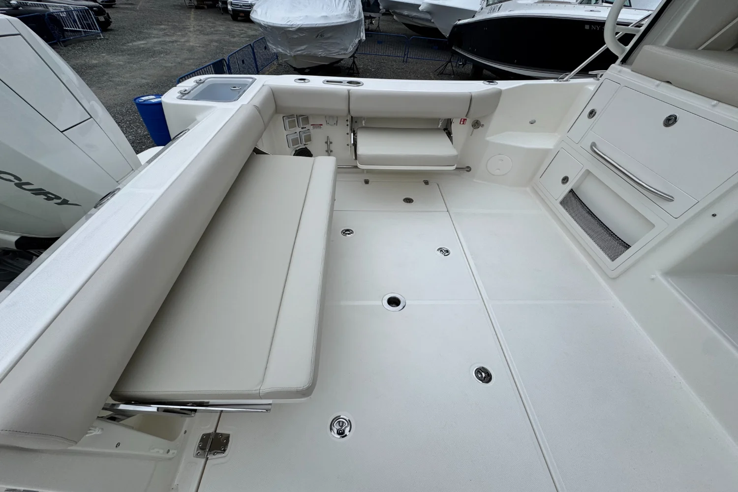 2026 Boston Whaler 325 Conquest Image Thumbnail #8