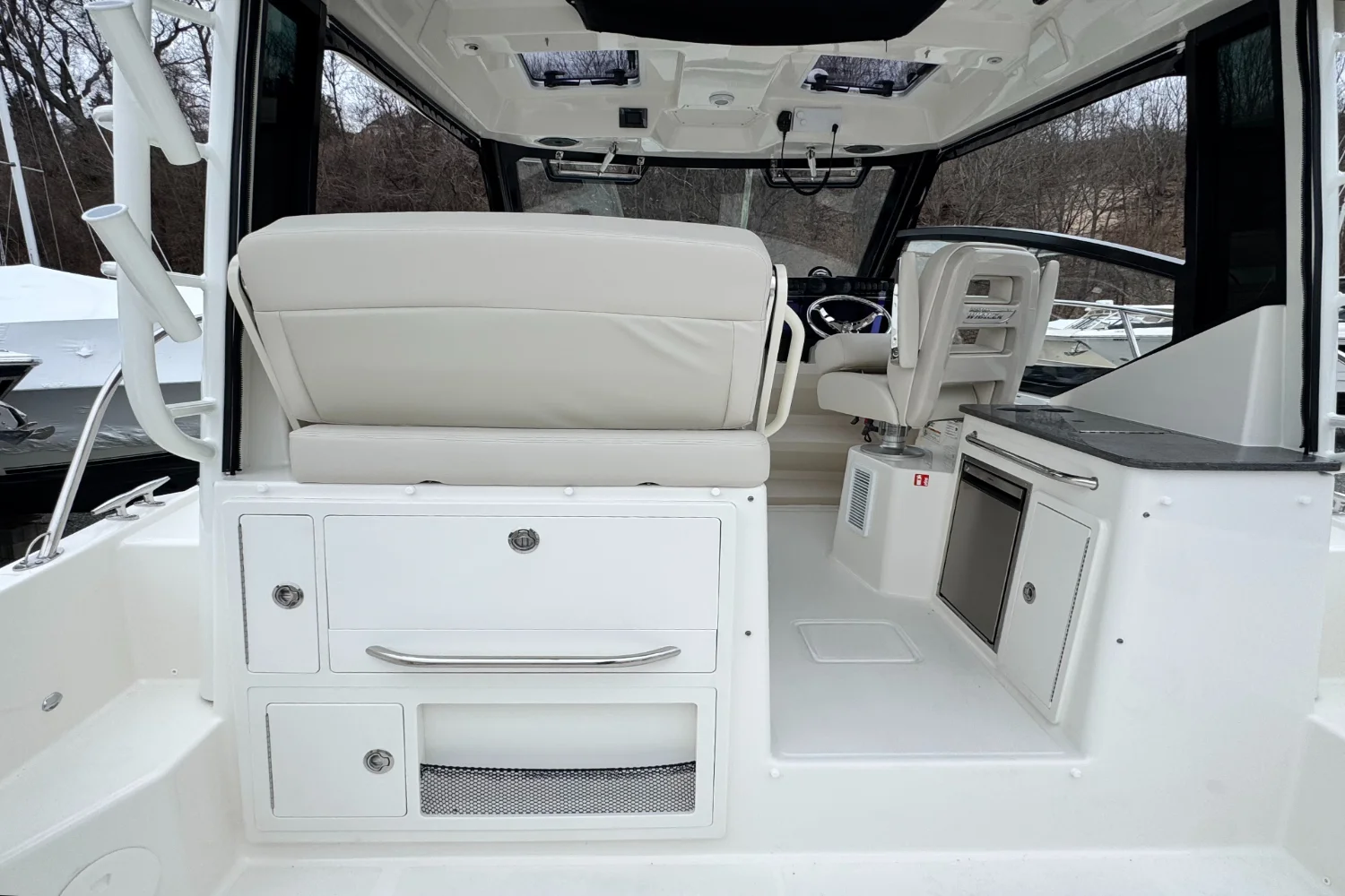 2026 Boston Whaler 325 Conquest Image Thumbnail #17