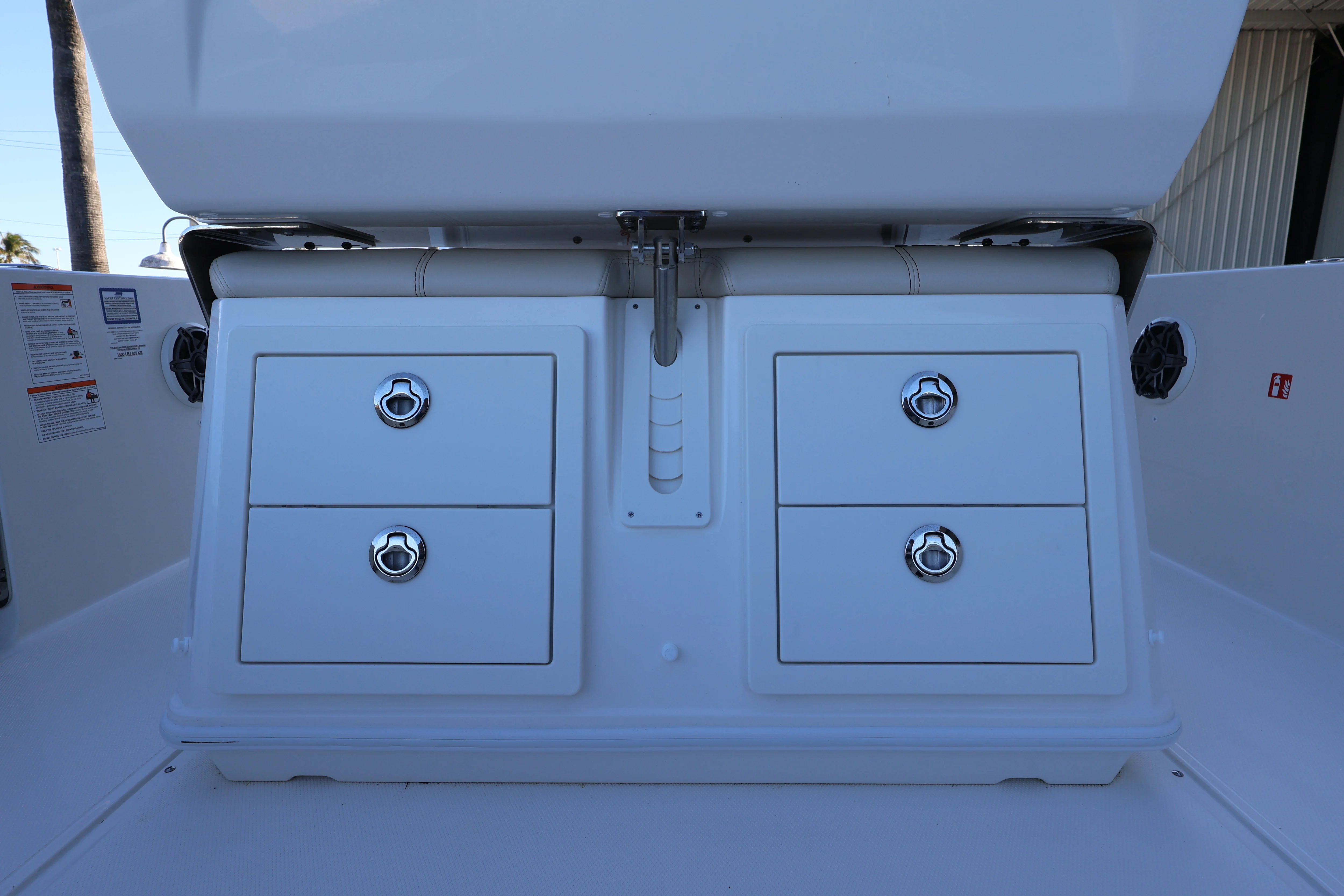 2026 Boston Whaler 280 Dauntless Image Thumbnail #9