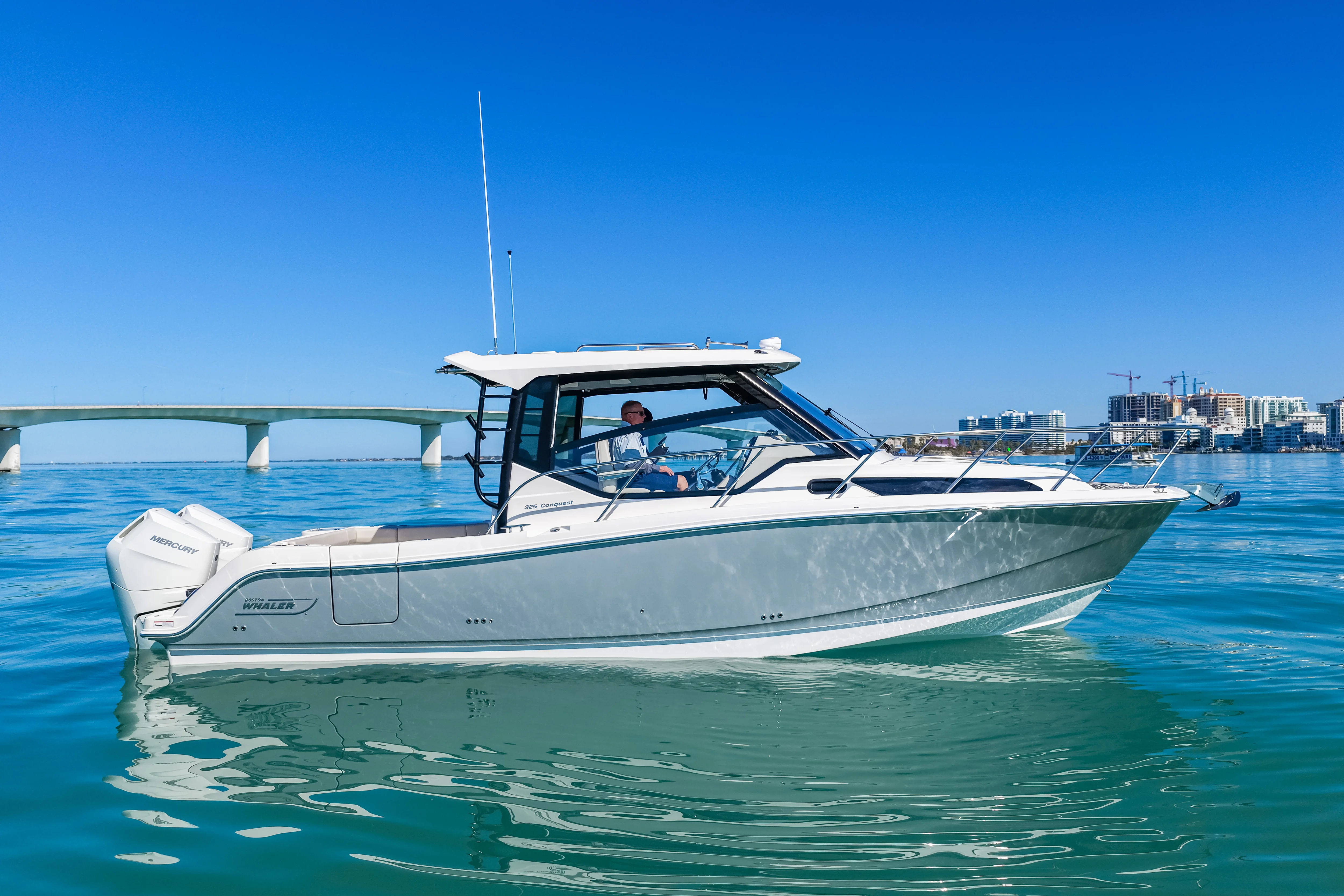 2026 Boston Whaler 325 Conquest Image Thumbnail #6