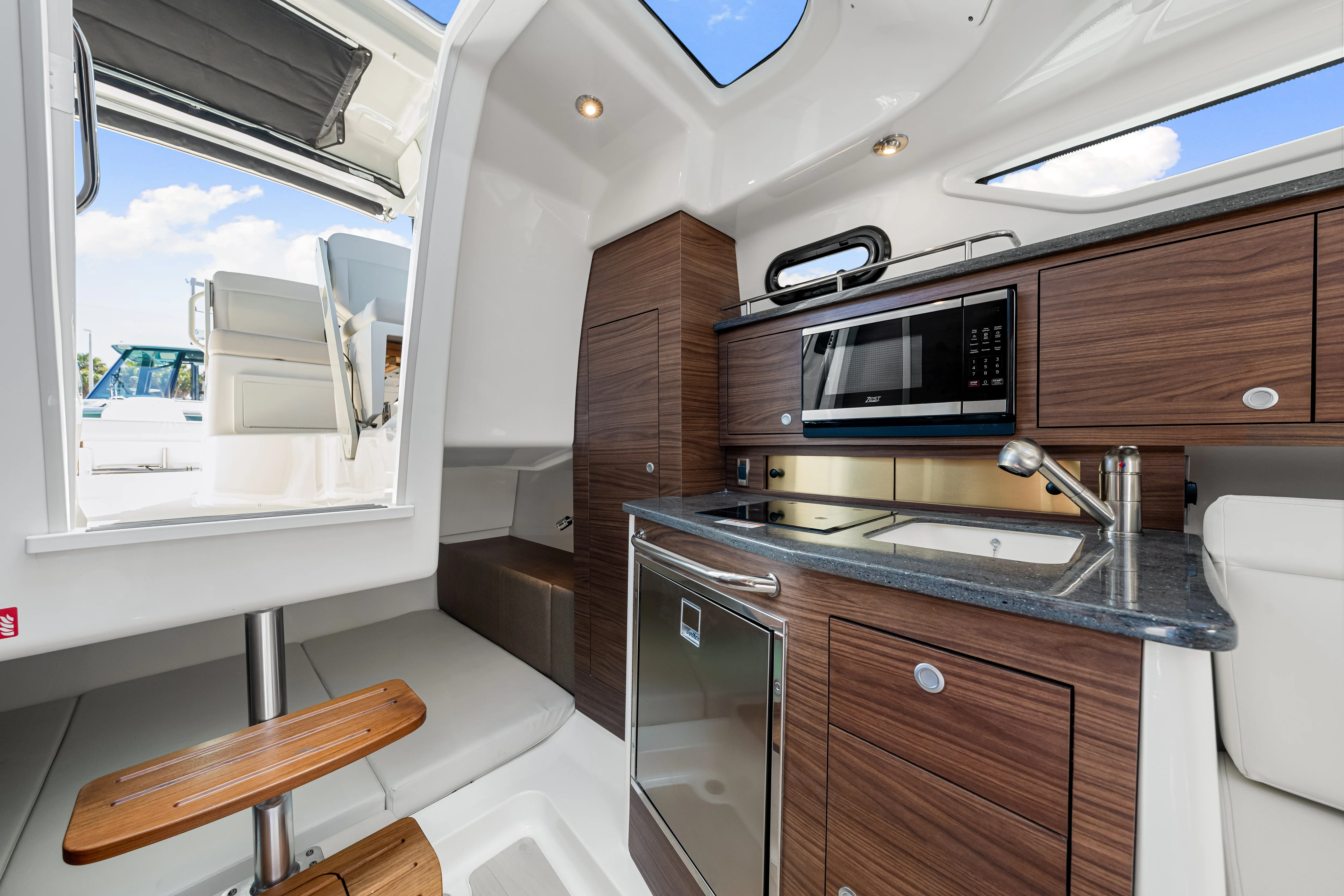 2026 Boston Whaler 325 Conquest Image Thumbnail #60