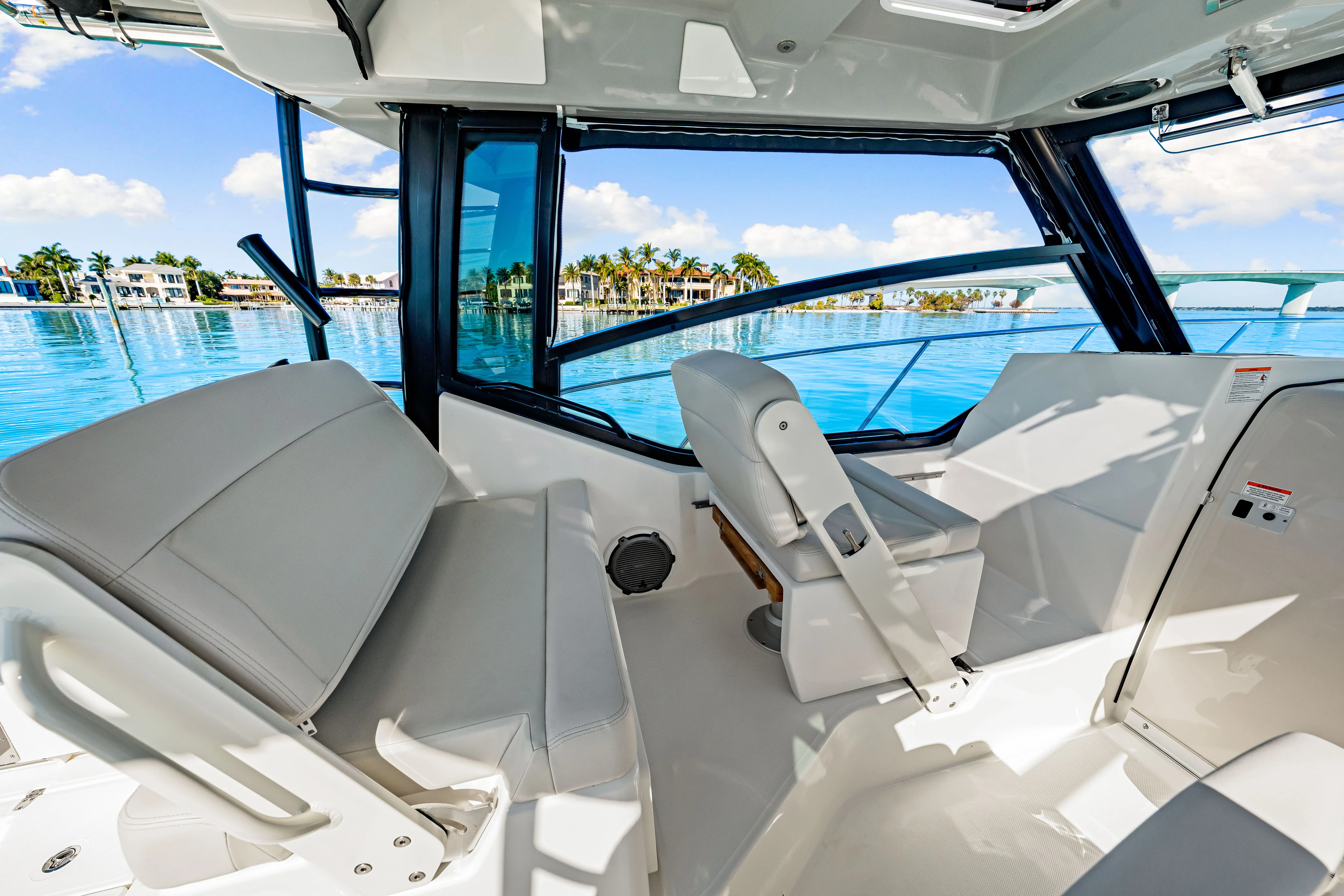 2026 Boston Whaler 325 Conquest Image Thumbnail #45