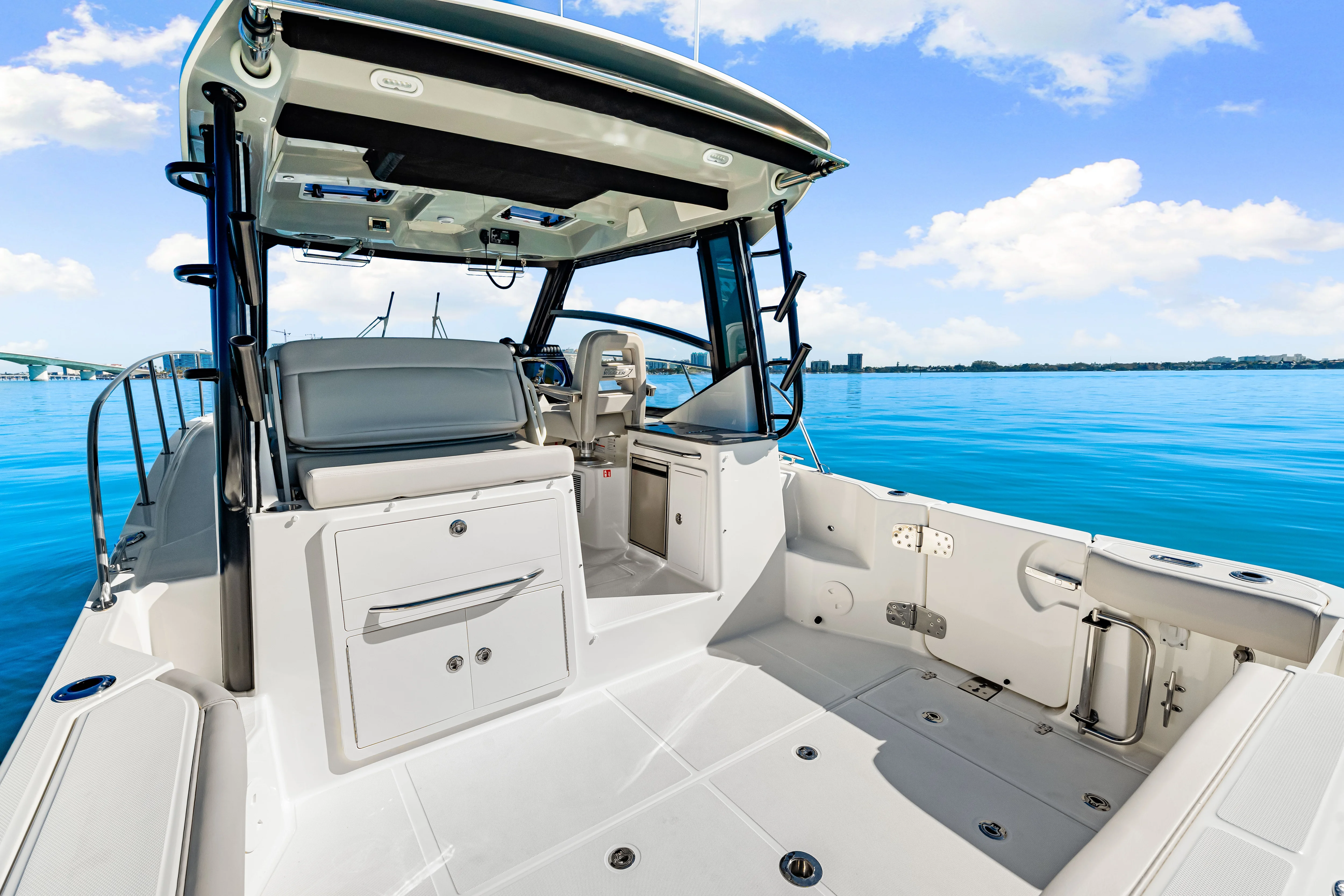 2026 Boston Whaler 325 Conquest Image Thumbnail #36