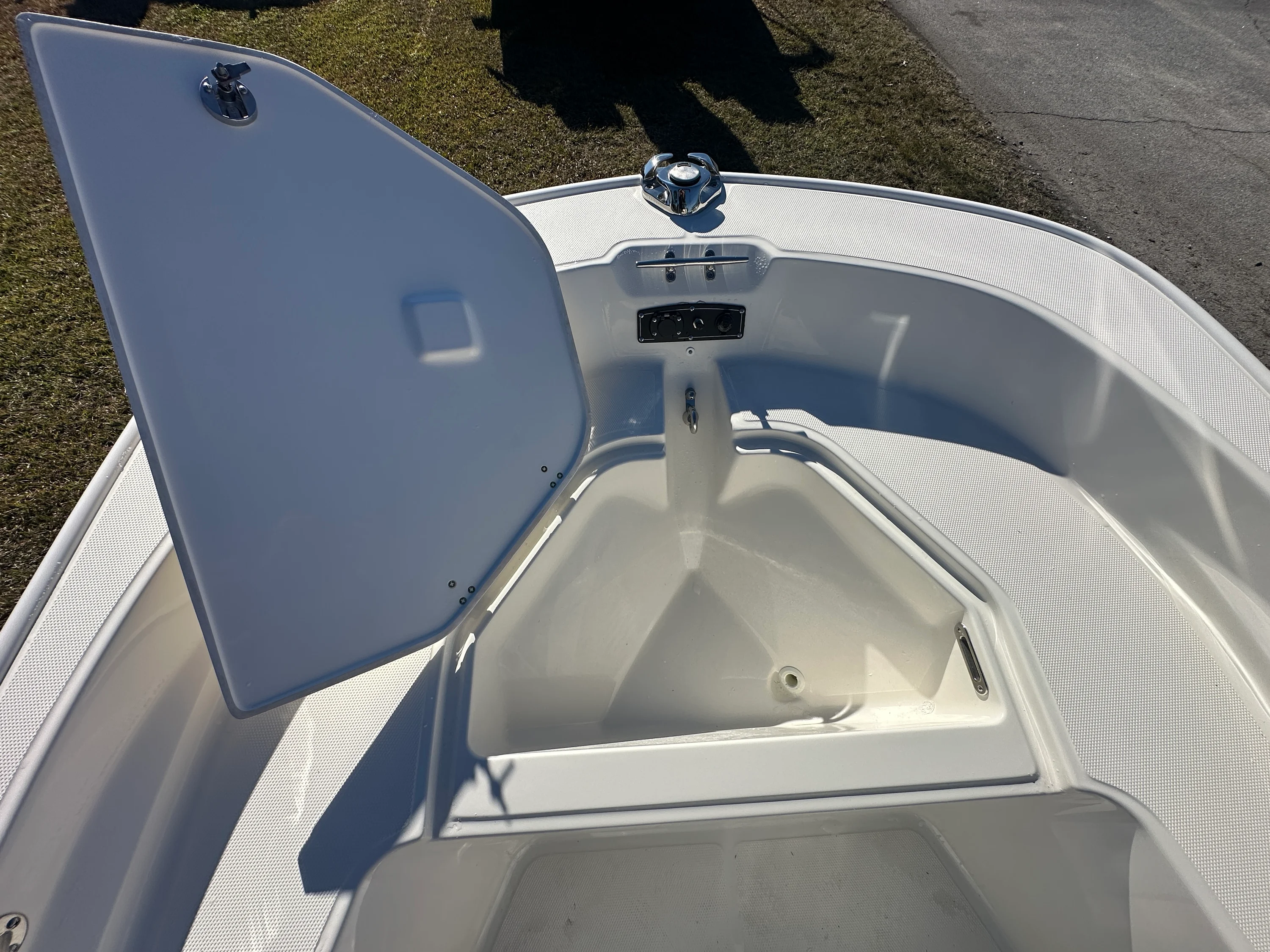2026 Boston Whaler 150 Montauk Image Thumbnail #7