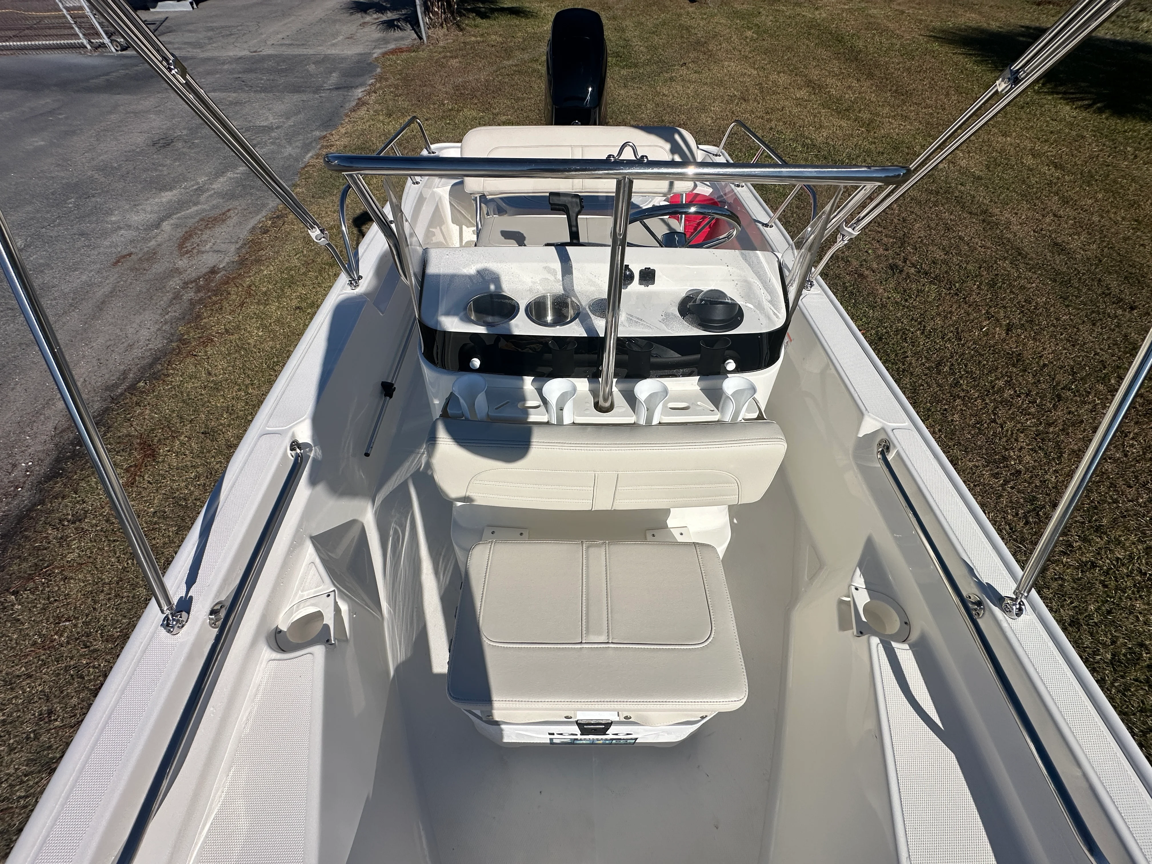 2026 Boston Whaler 150 Montauk Image Thumbnail #8