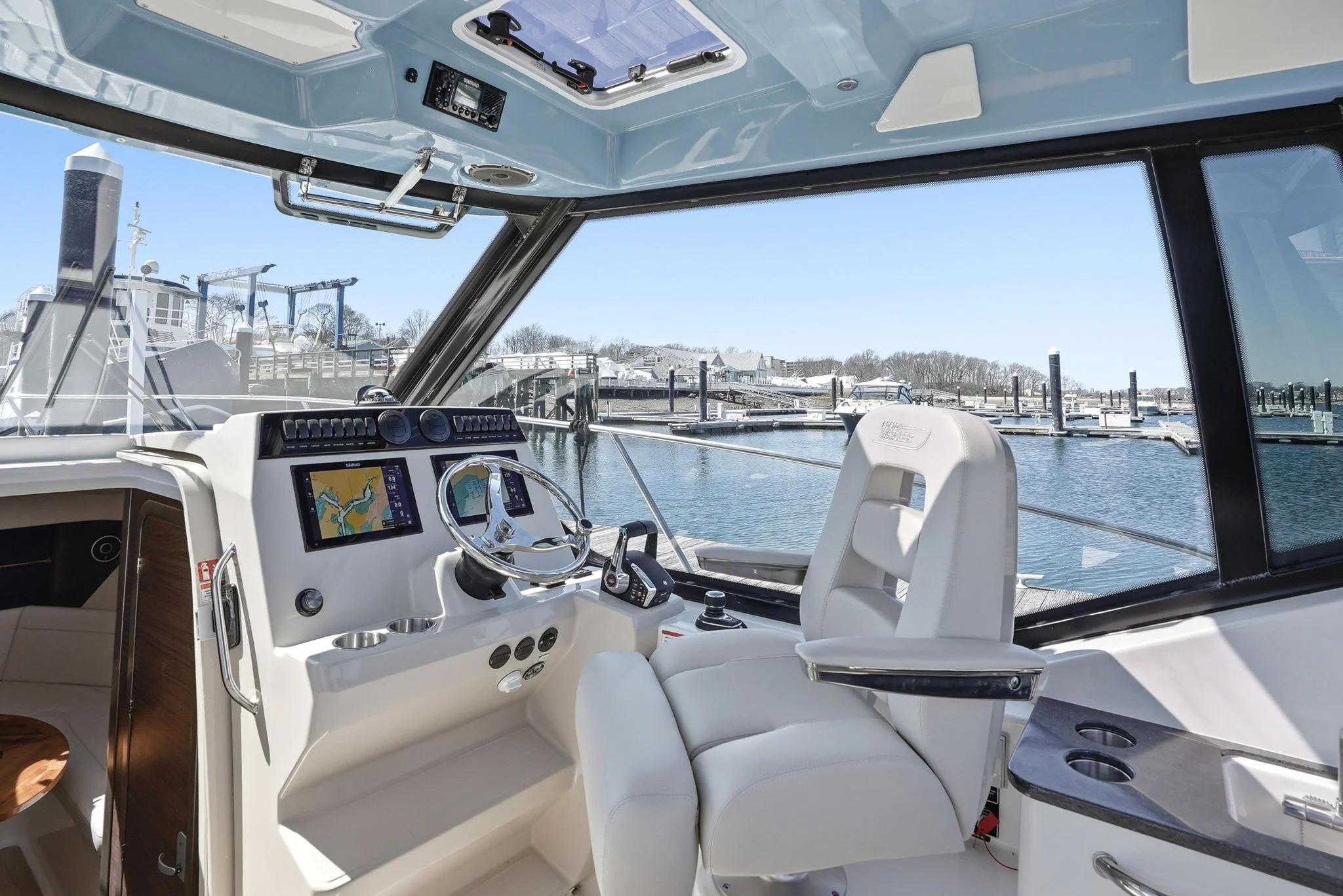 2026 Boston Whaler 325 Conquest Image Thumbnail #16