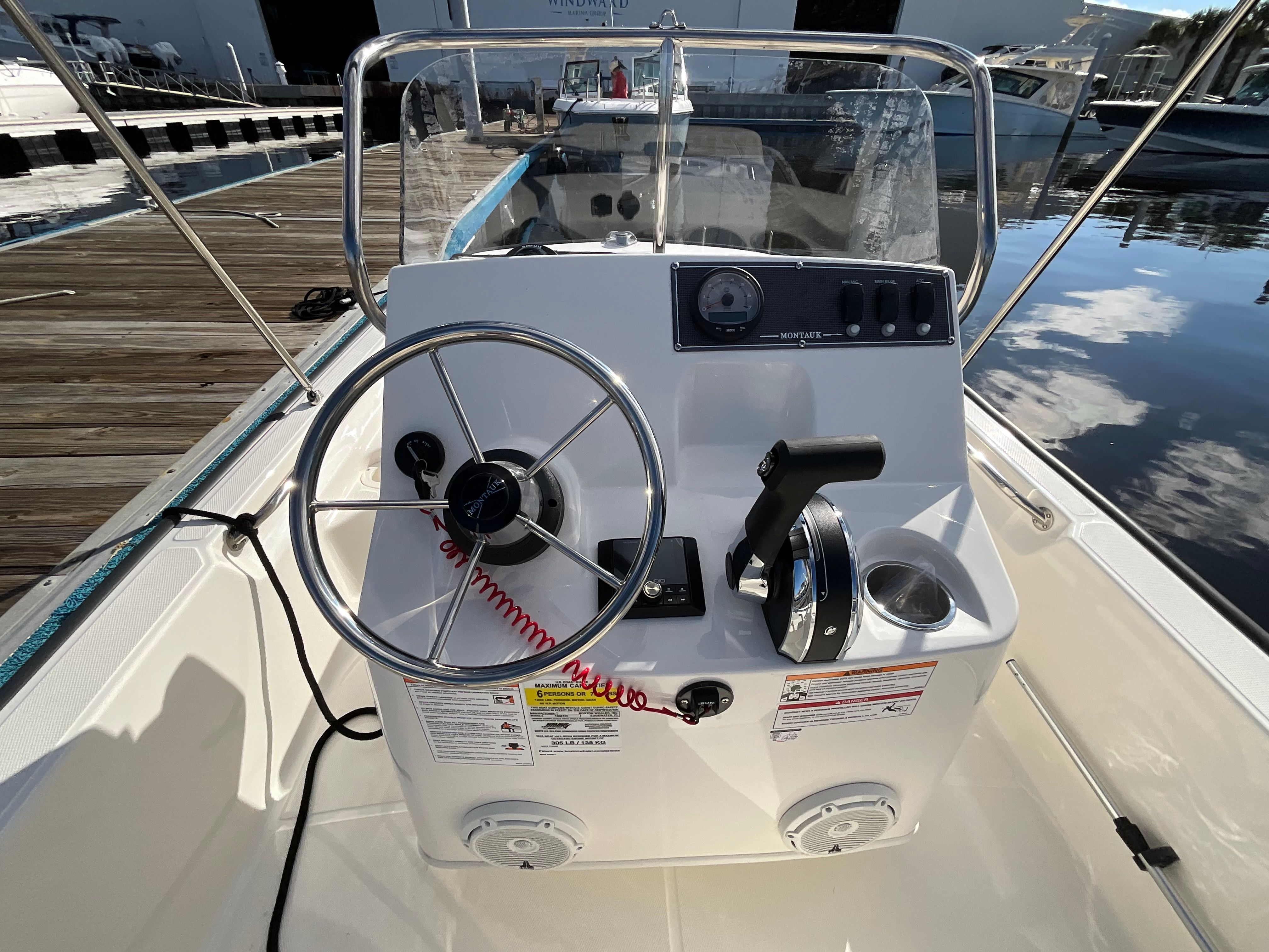 2026 Boston Whaler 150 Montauk Image Thumbnail #4