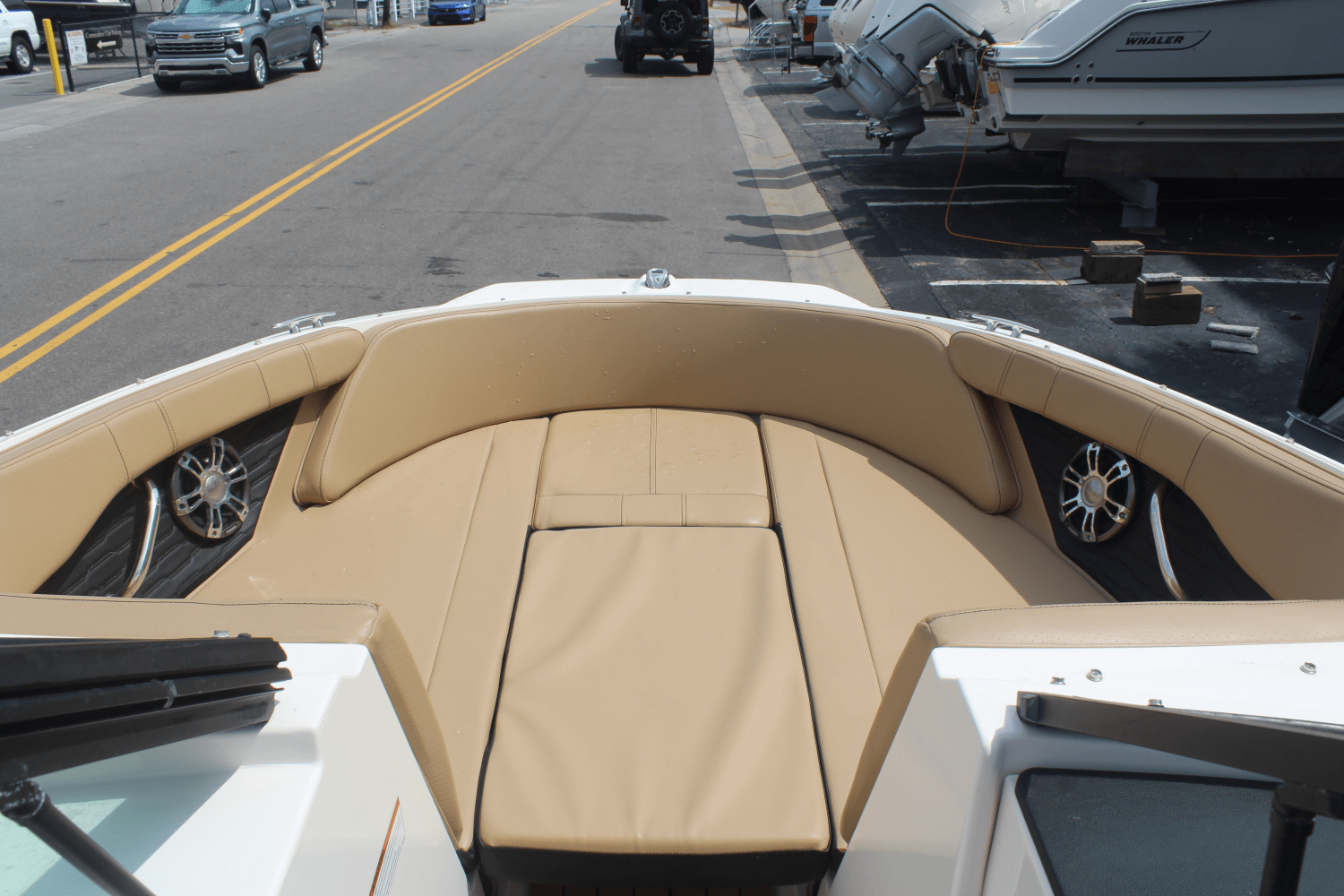 2021 Sea Ray 190 SPX-OB Image Thumbnail #7