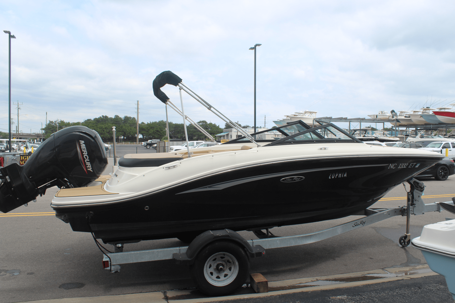 2021 Sea Ray 190 SPX-OB Image Thumbnail #4