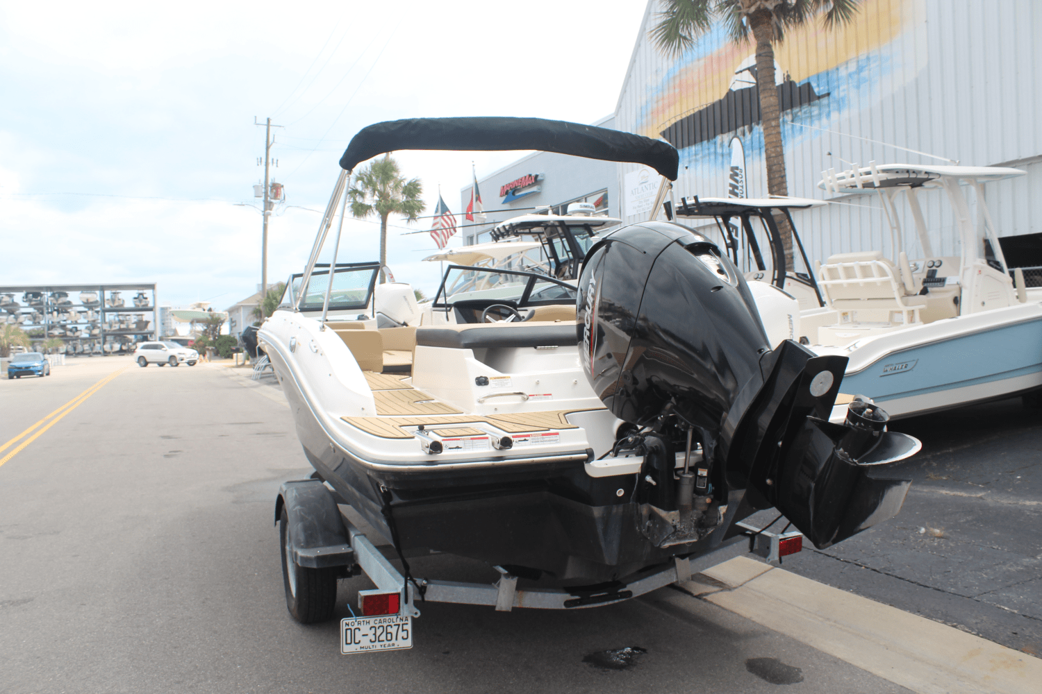 2021 Sea Ray 190 SPX-OB Image Thumbnail #3