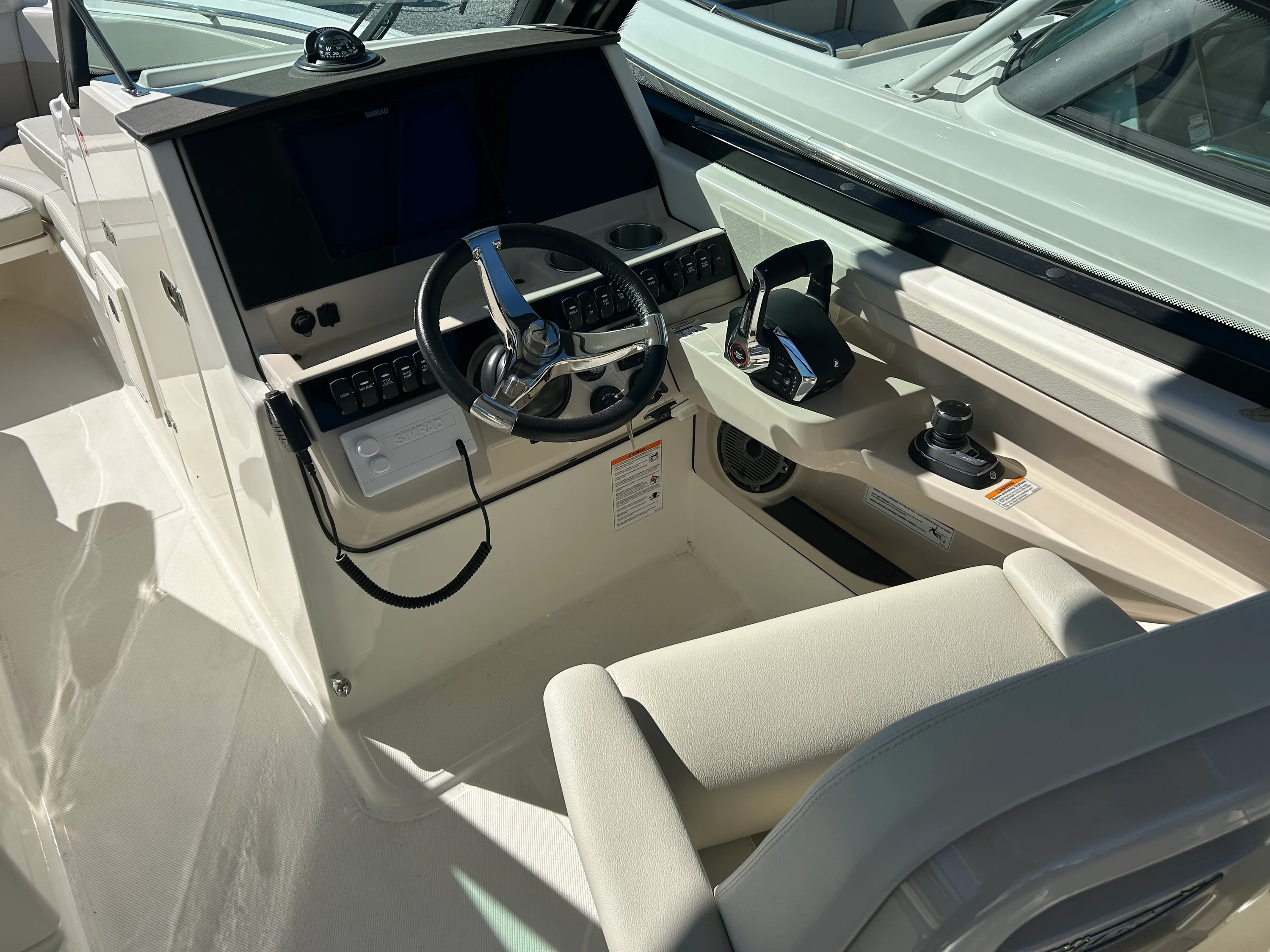 2026 Boston Whaler 280 Vantage Image Thumbnail #19