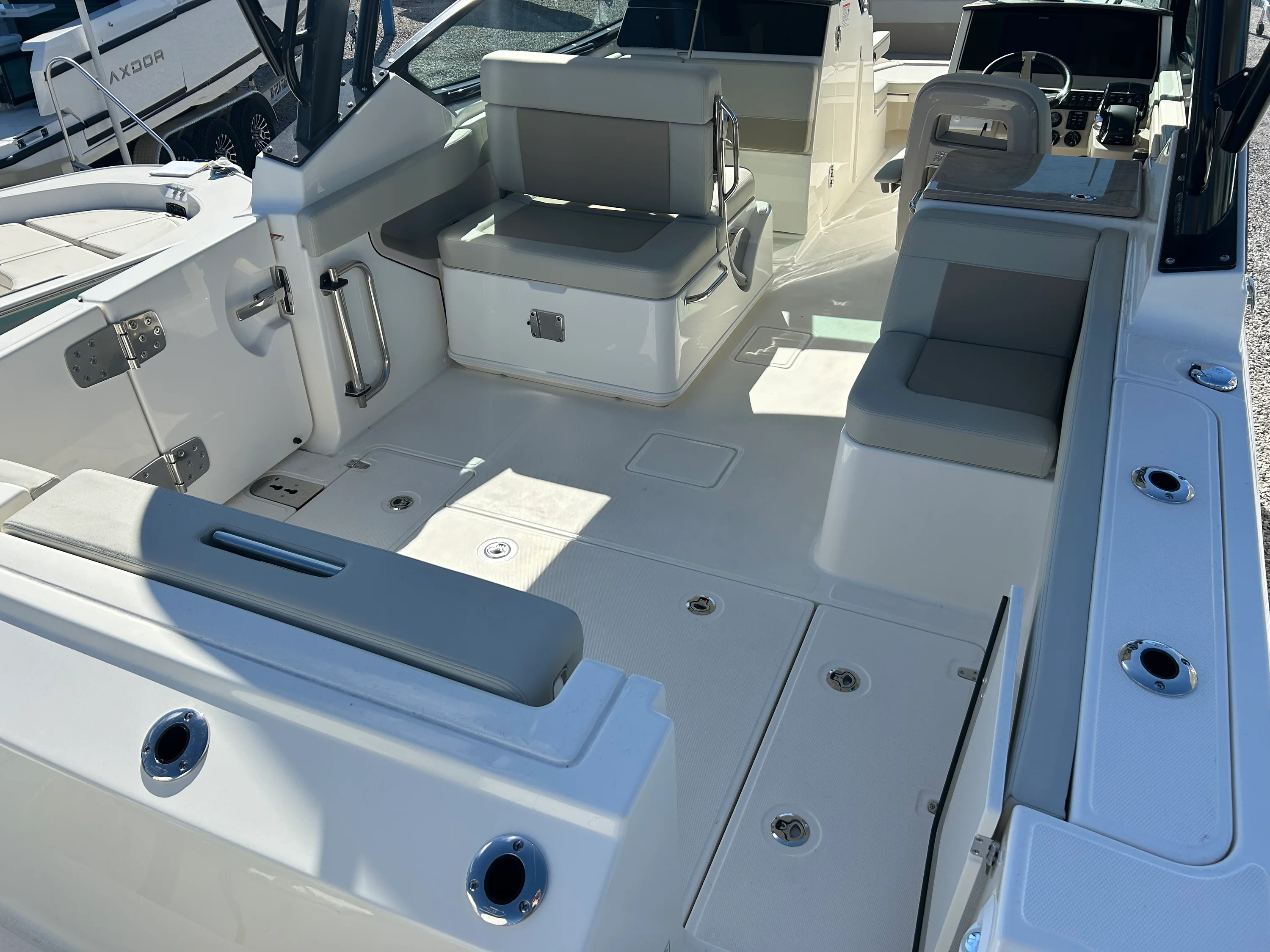 2026 Boston Whaler 280 Vantage Image Thumbnail #7