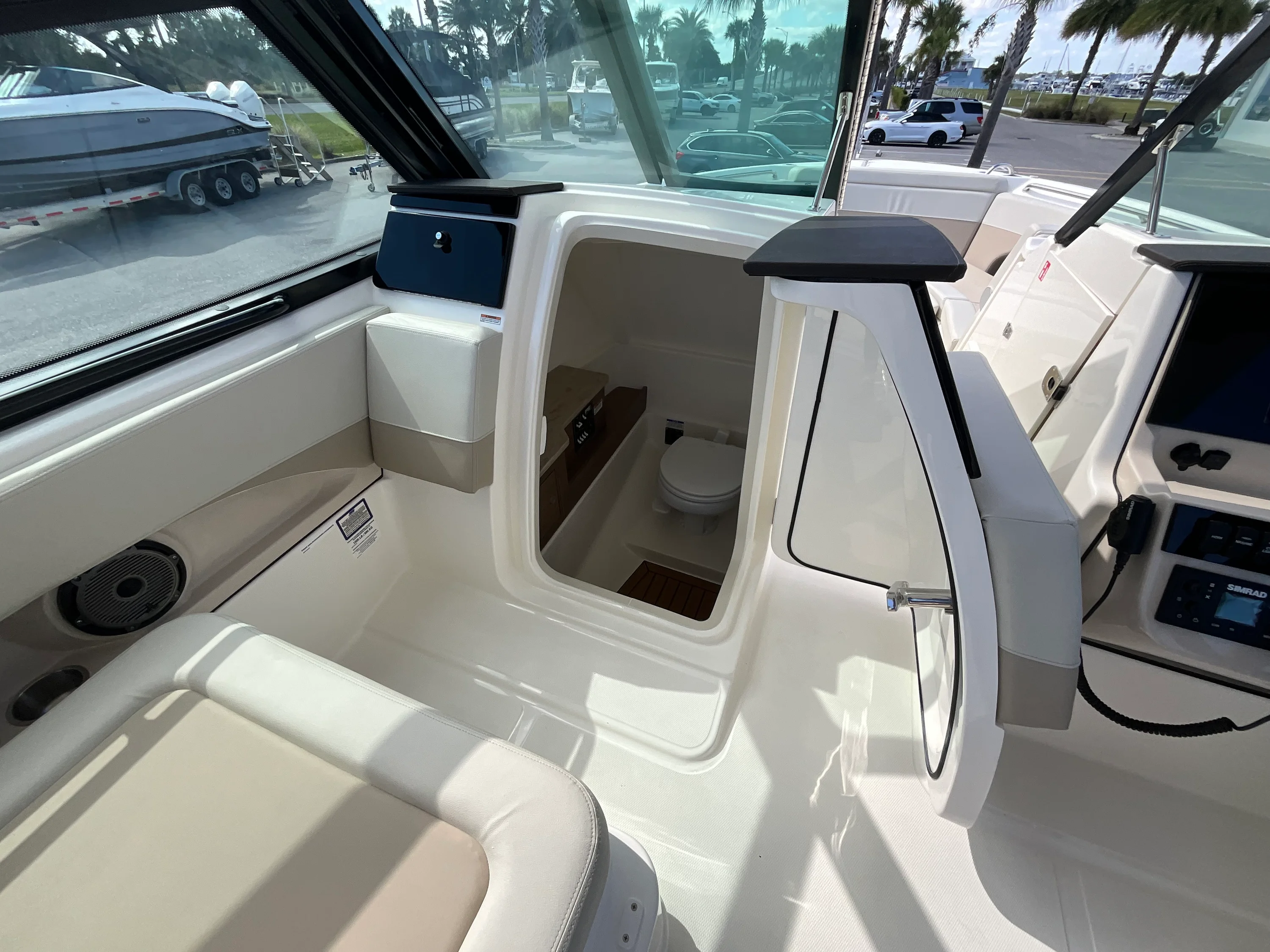 2026 Boston Whaler 280 Vantage Image Thumbnail #14