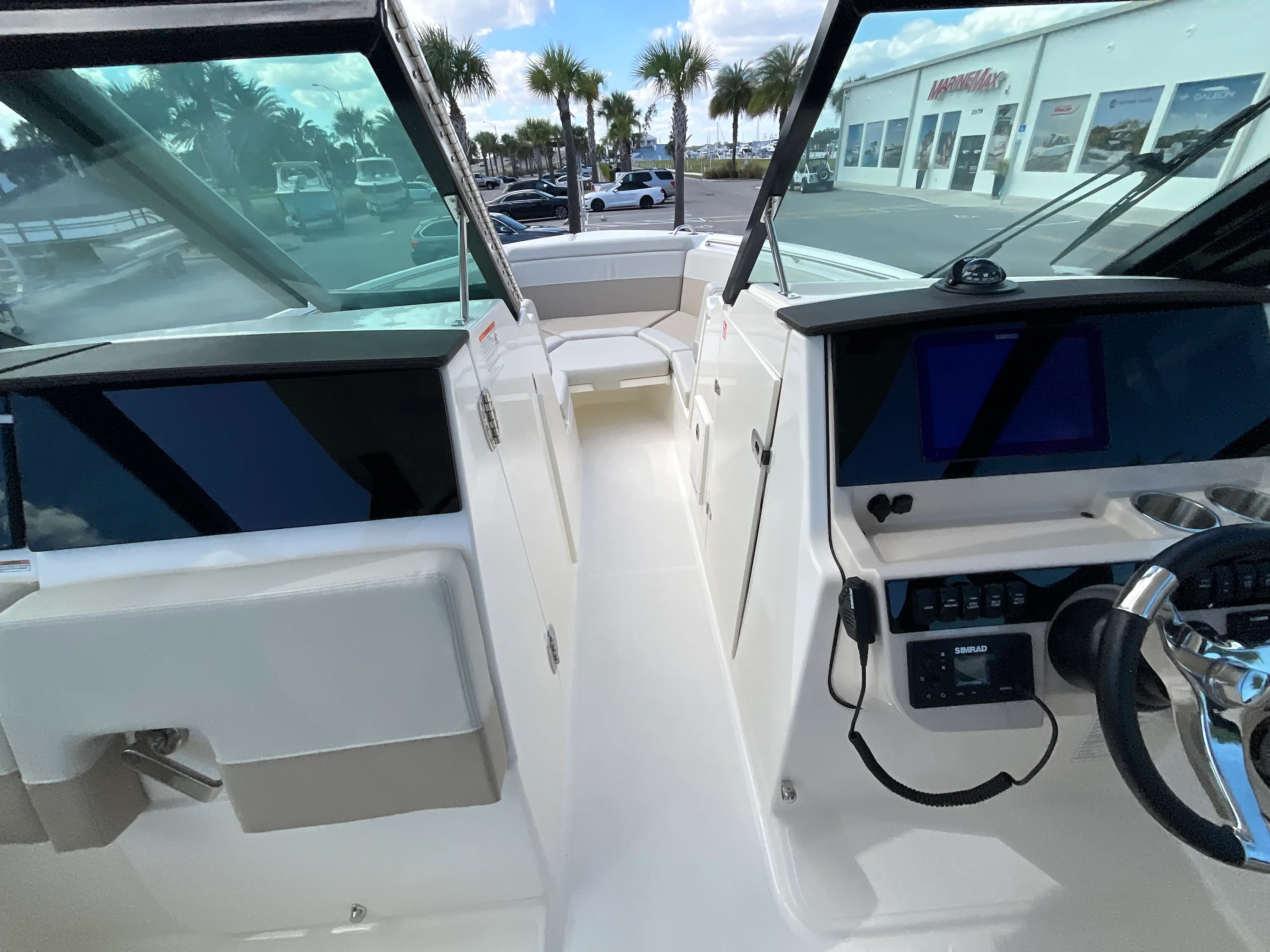 2026 Boston Whaler 280 Vantage Image Thumbnail #13