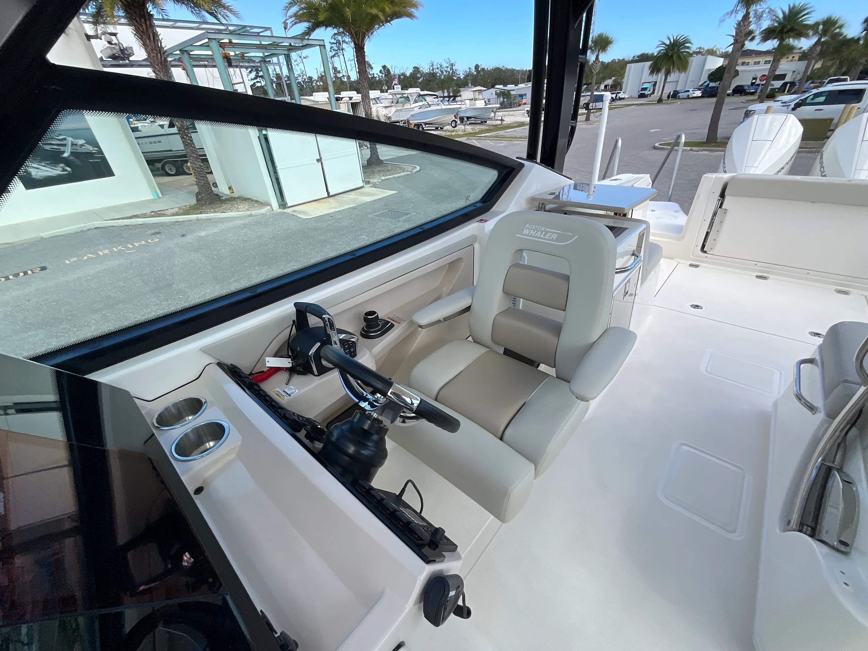 2026 Boston Whaler 280 Vantage Image Thumbnail #16