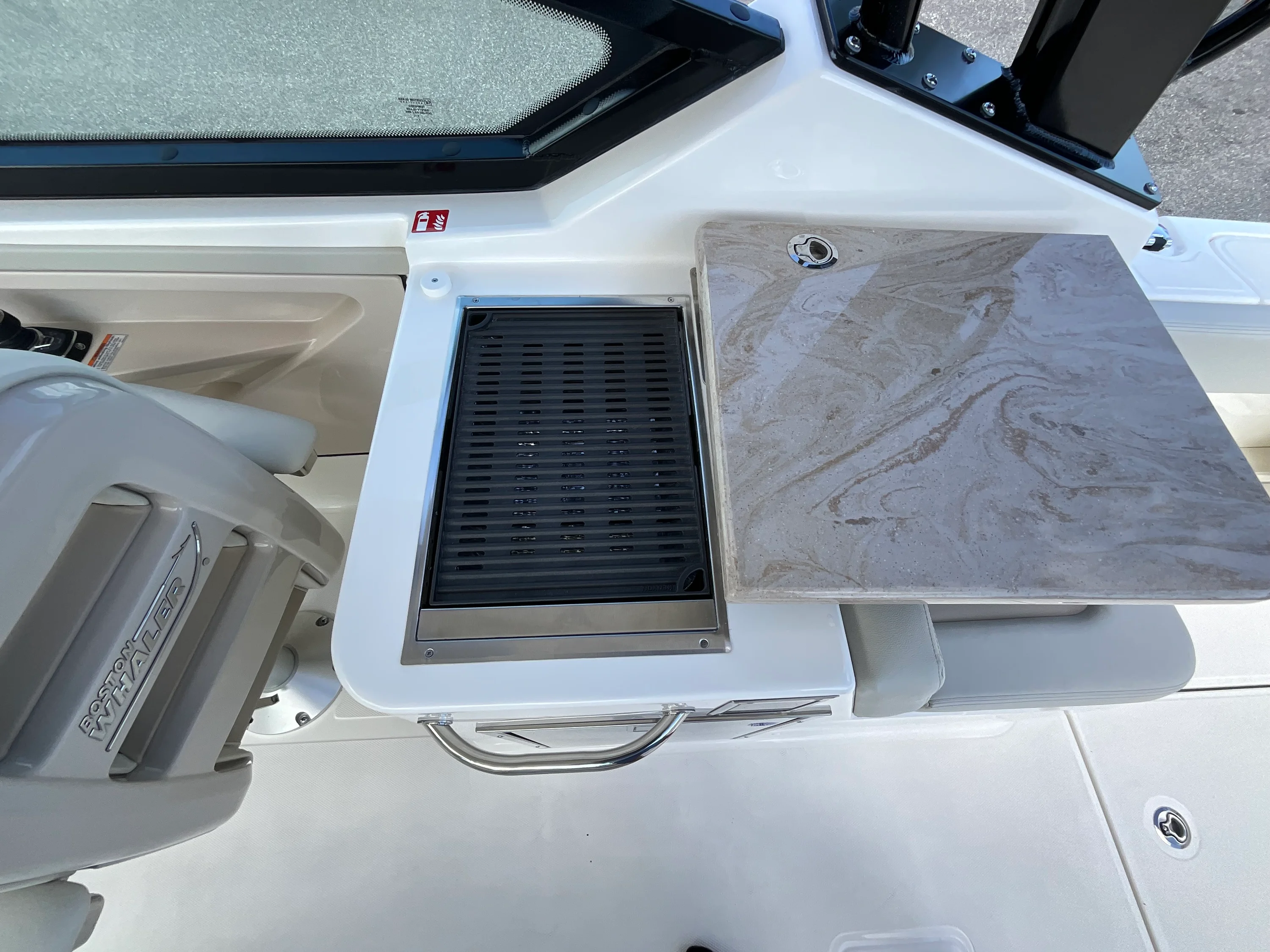 2026 Boston Whaler 280 Vantage Image Thumbnail #12