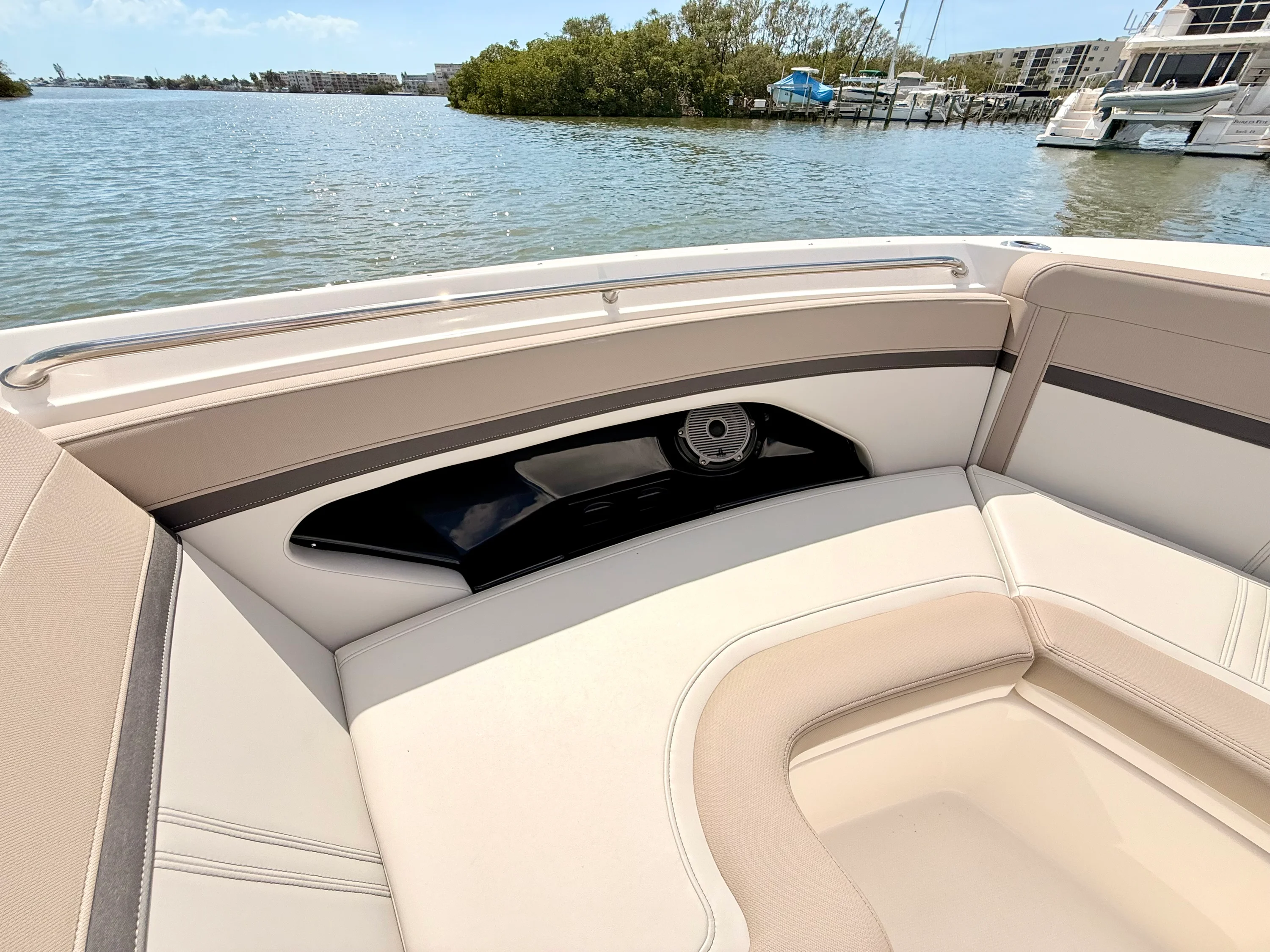2026 Boston Whaler 280 Vantage Image Thumbnail #51