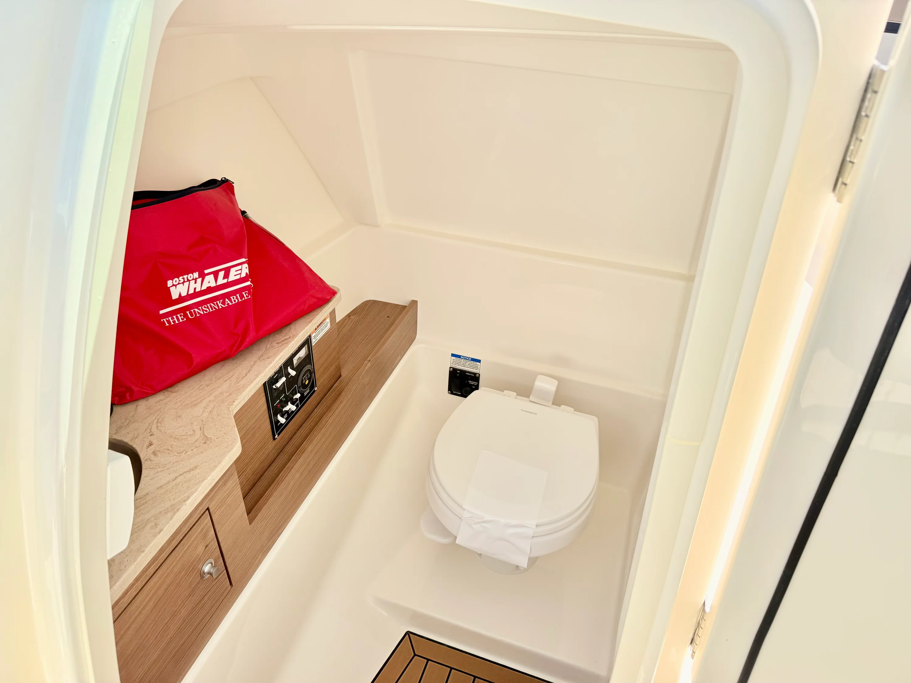 2026 Boston Whaler 280 Vantage Image Thumbnail #57