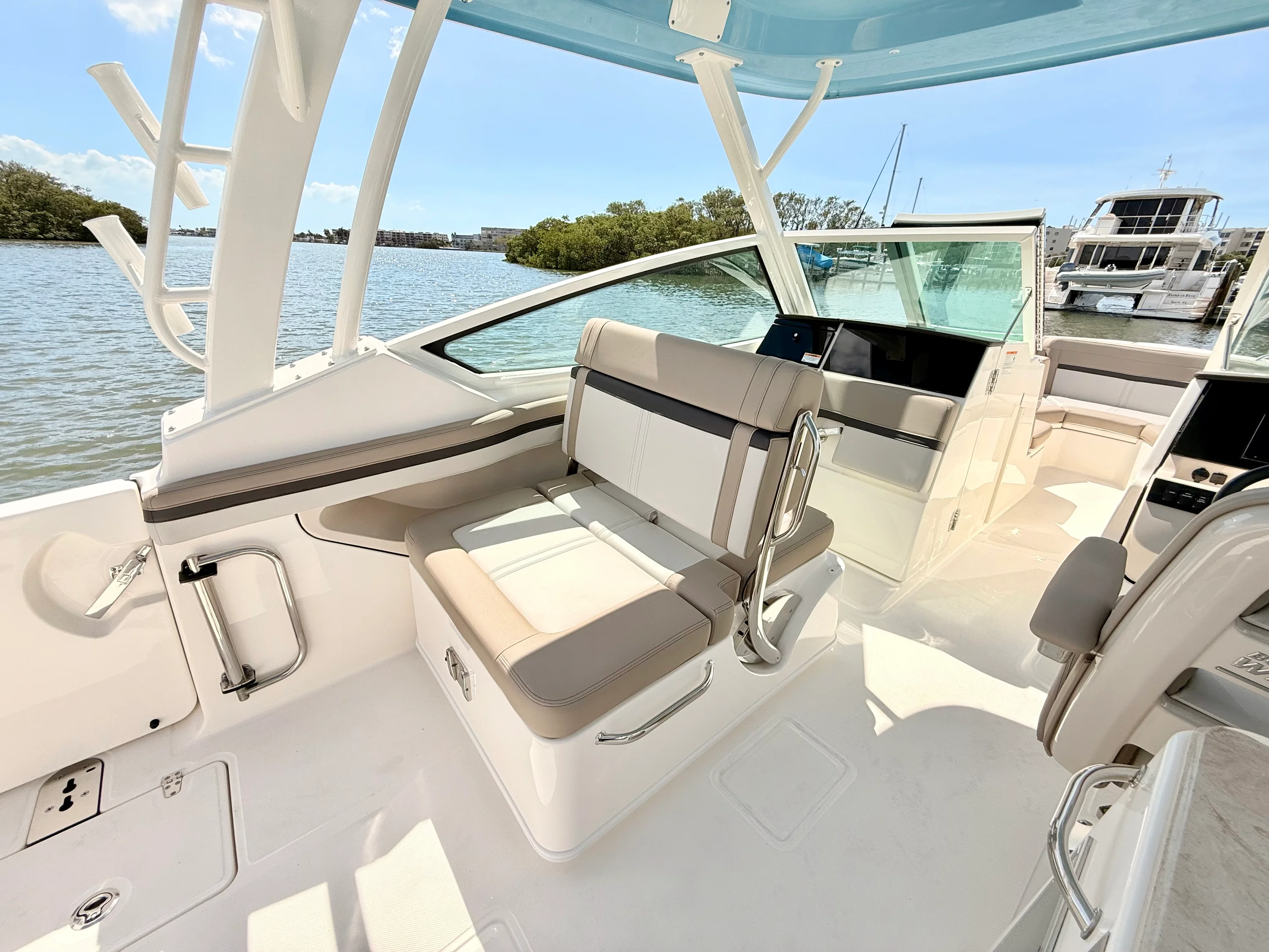 2026 Boston Whaler 280 Vantage Image Thumbnail #36