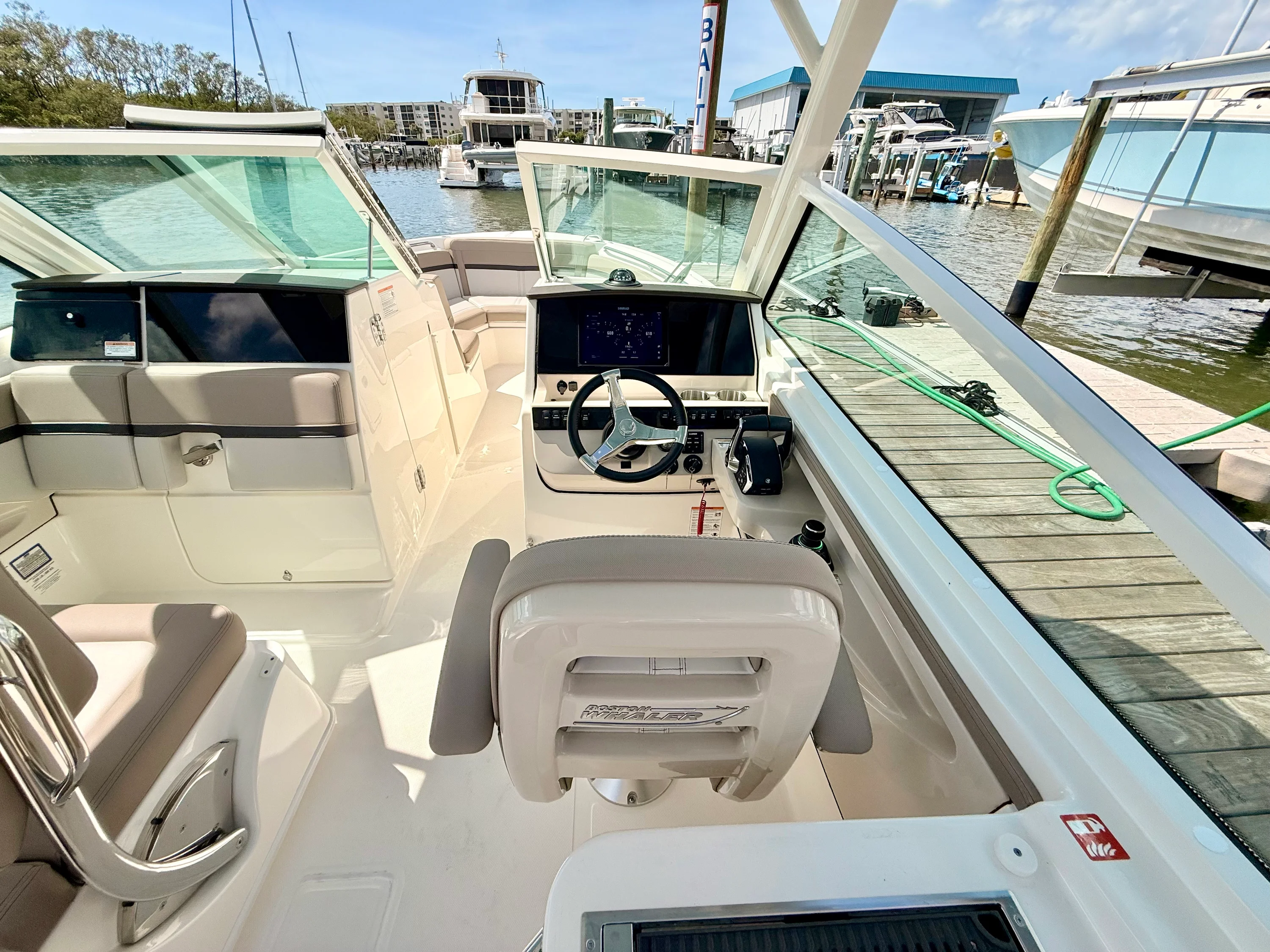 2026 Boston Whaler 280 Vantage Image Thumbnail #39