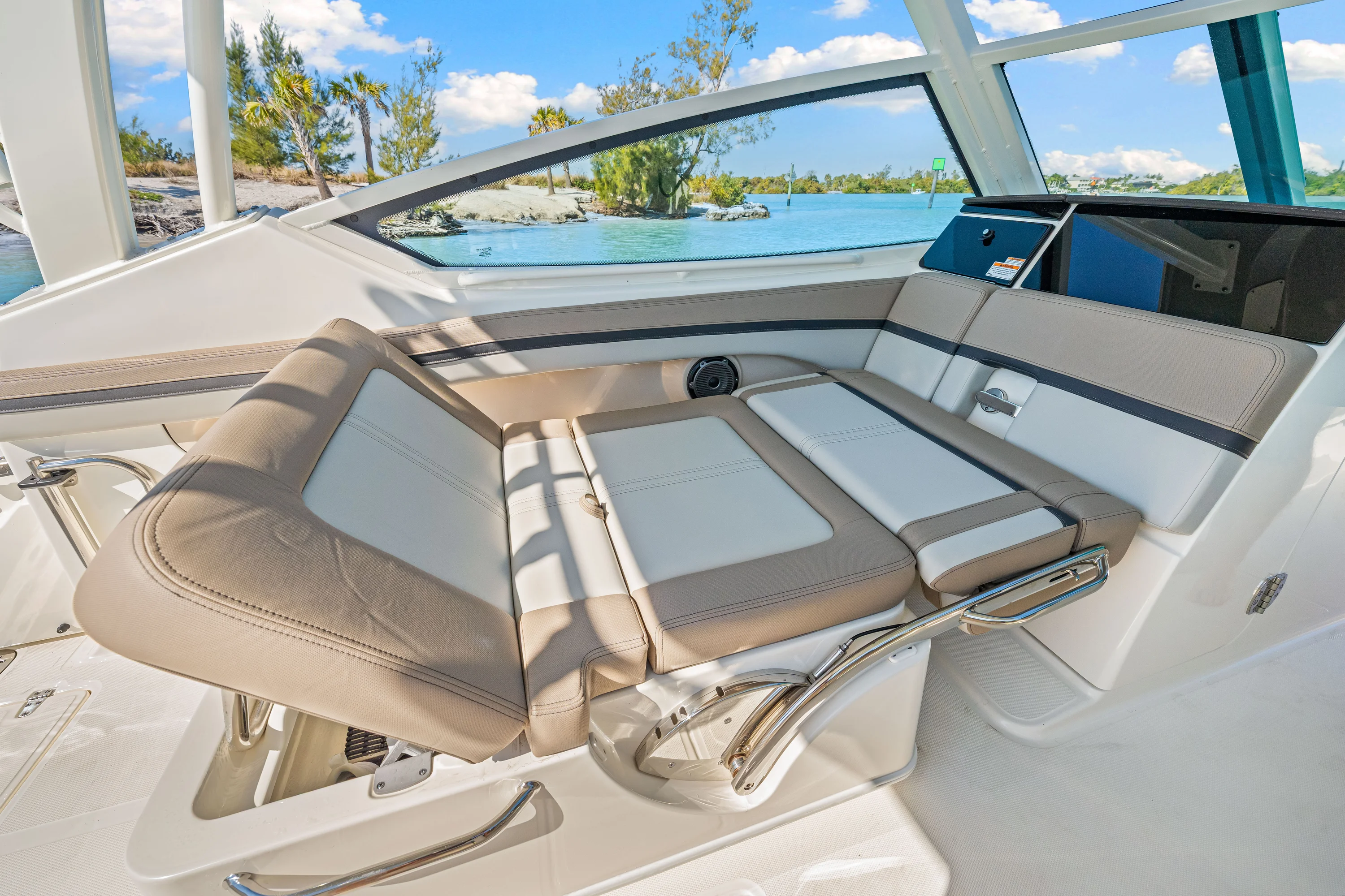 2026 Boston Whaler 280 Vantage Image Thumbnail #68