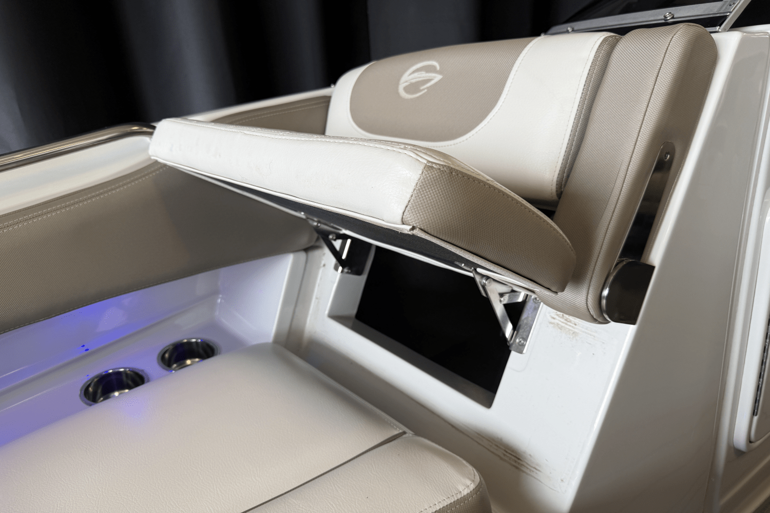 2018 Crownline E23 Image Thumbnail #92