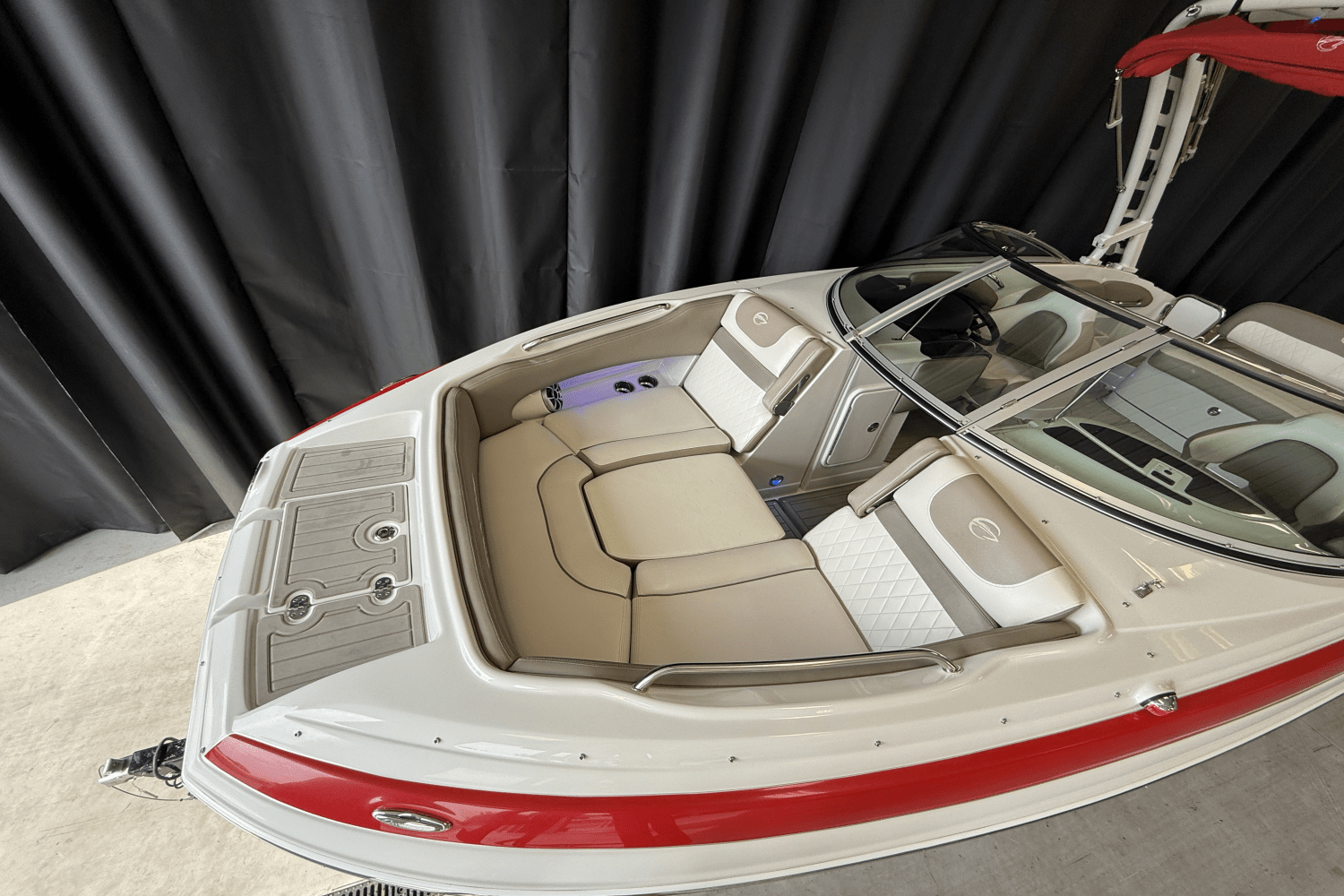 2018 Crownline E23 Image Thumbnail #8