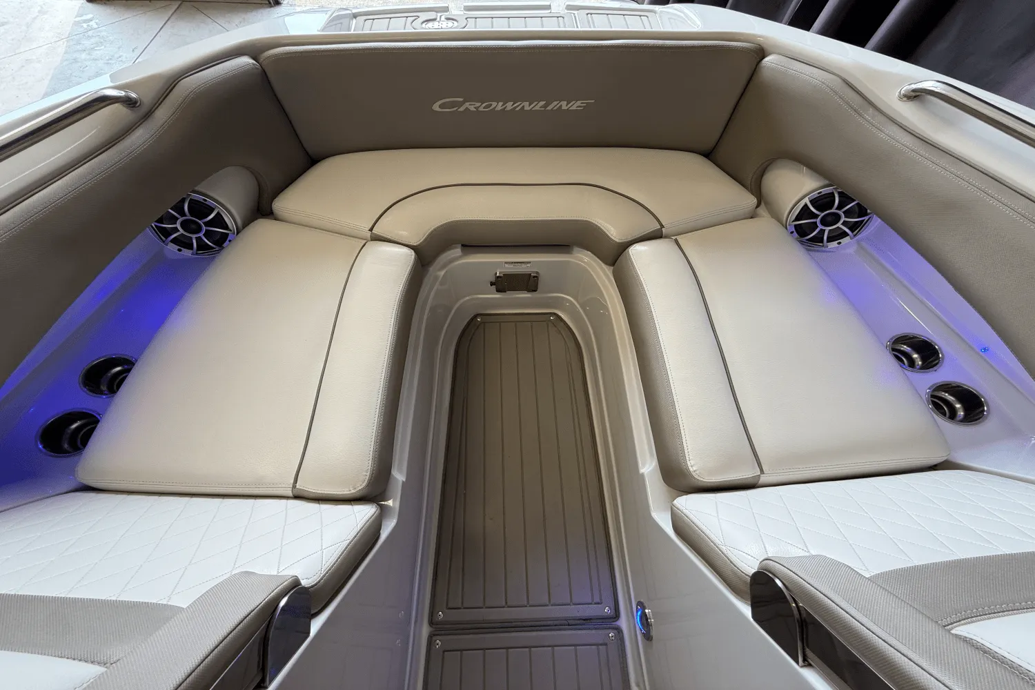 2018 Crownline E23 Image Thumbnail #94