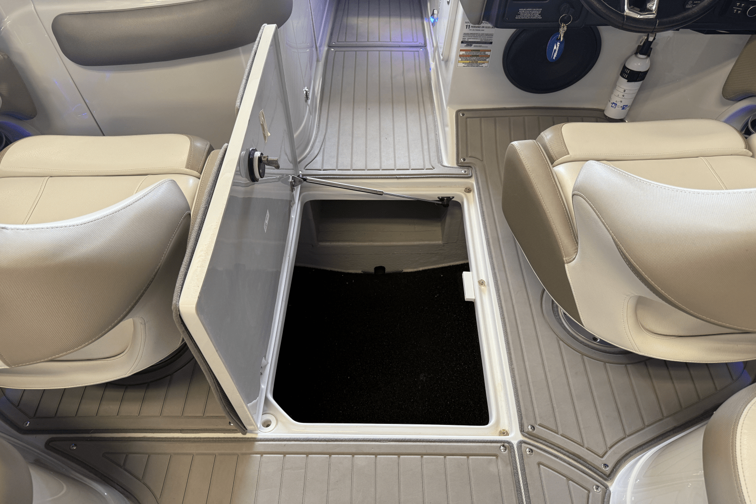 2018 Crownline E23 Image Thumbnail #39
