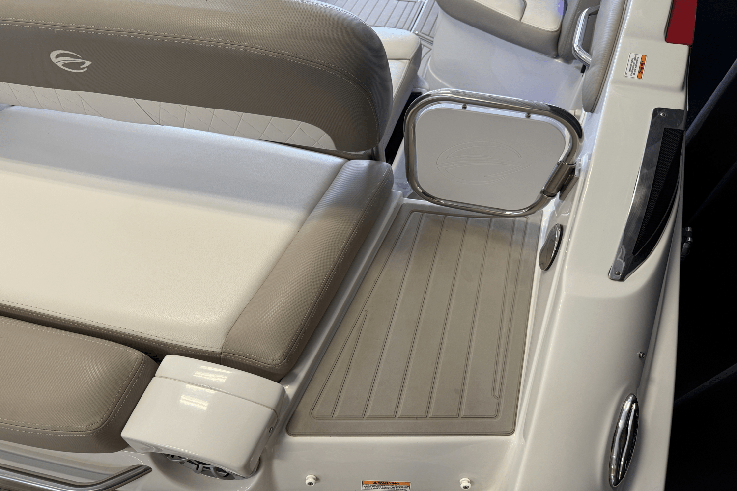 2018 Crownline E23 Image Thumbnail #18