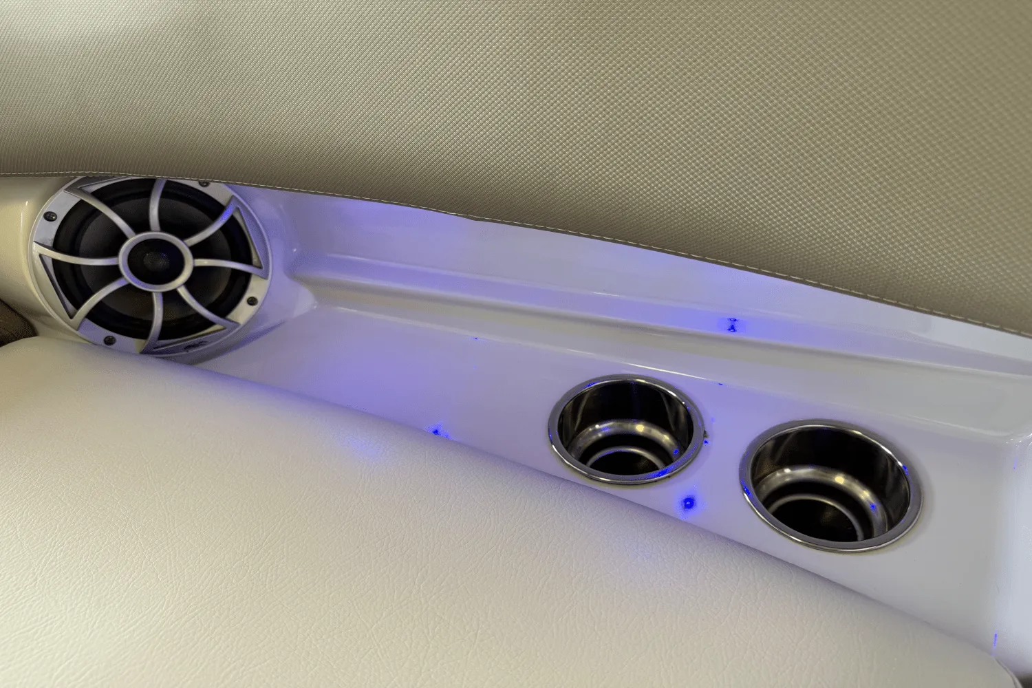 2018 Crownline E23 Image Thumbnail #91