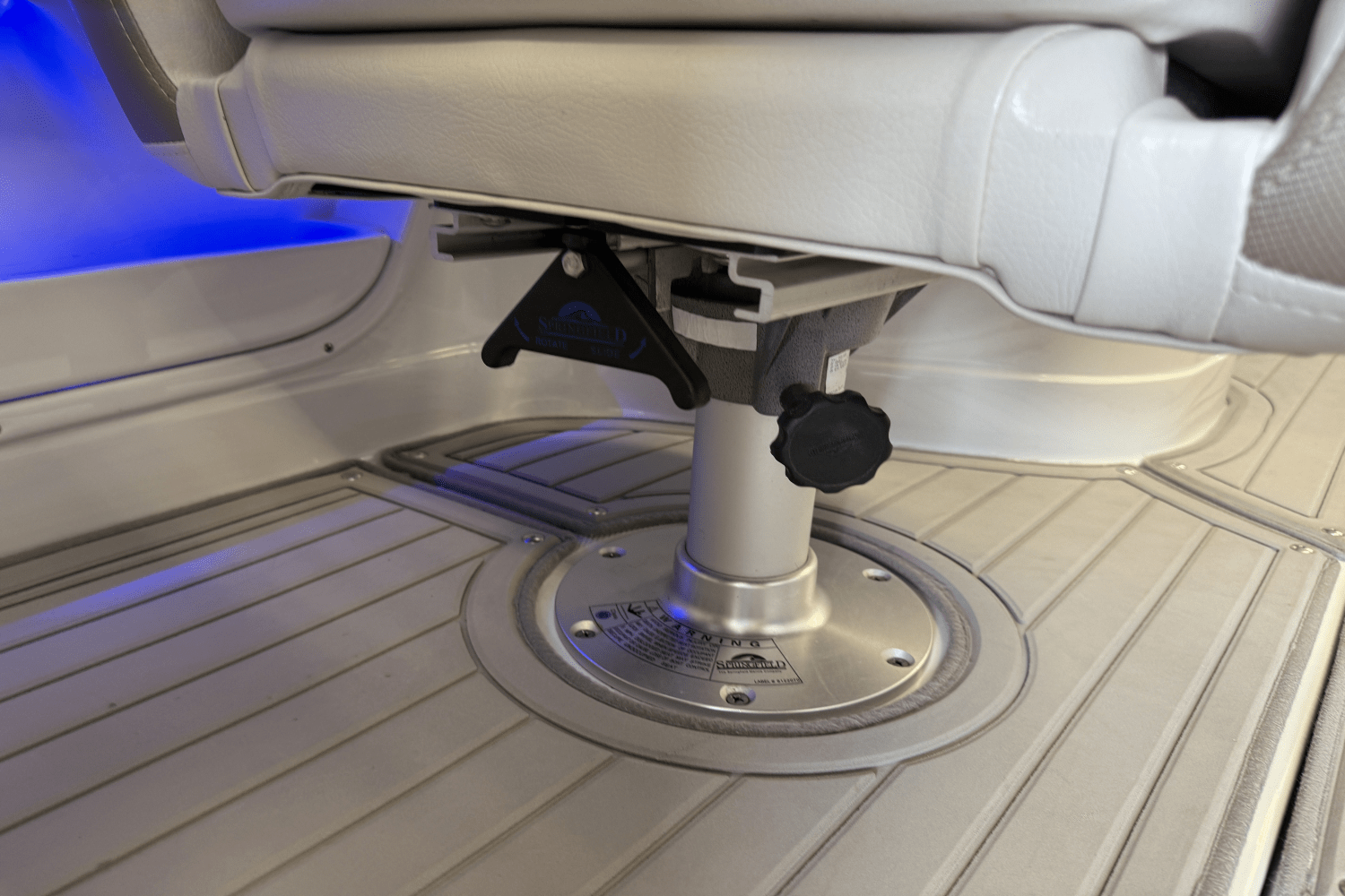 2018 Crownline E23 Image Thumbnail #63