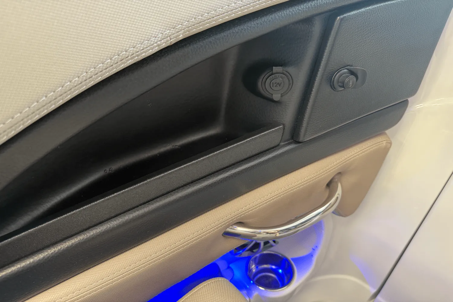 2018 Crownline E23 Image Thumbnail #49