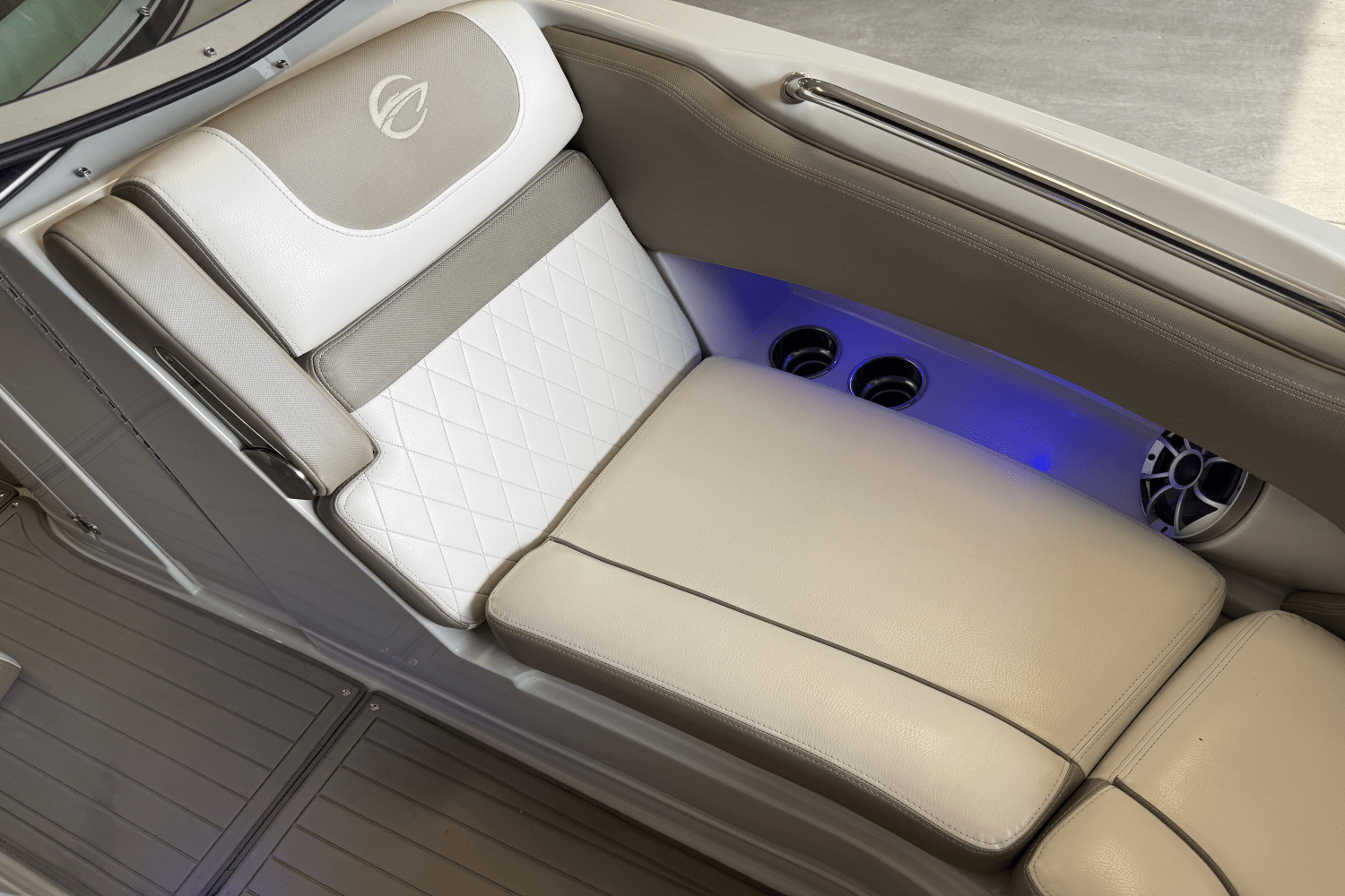 2018 Crownline E23 Image Thumbnail #98