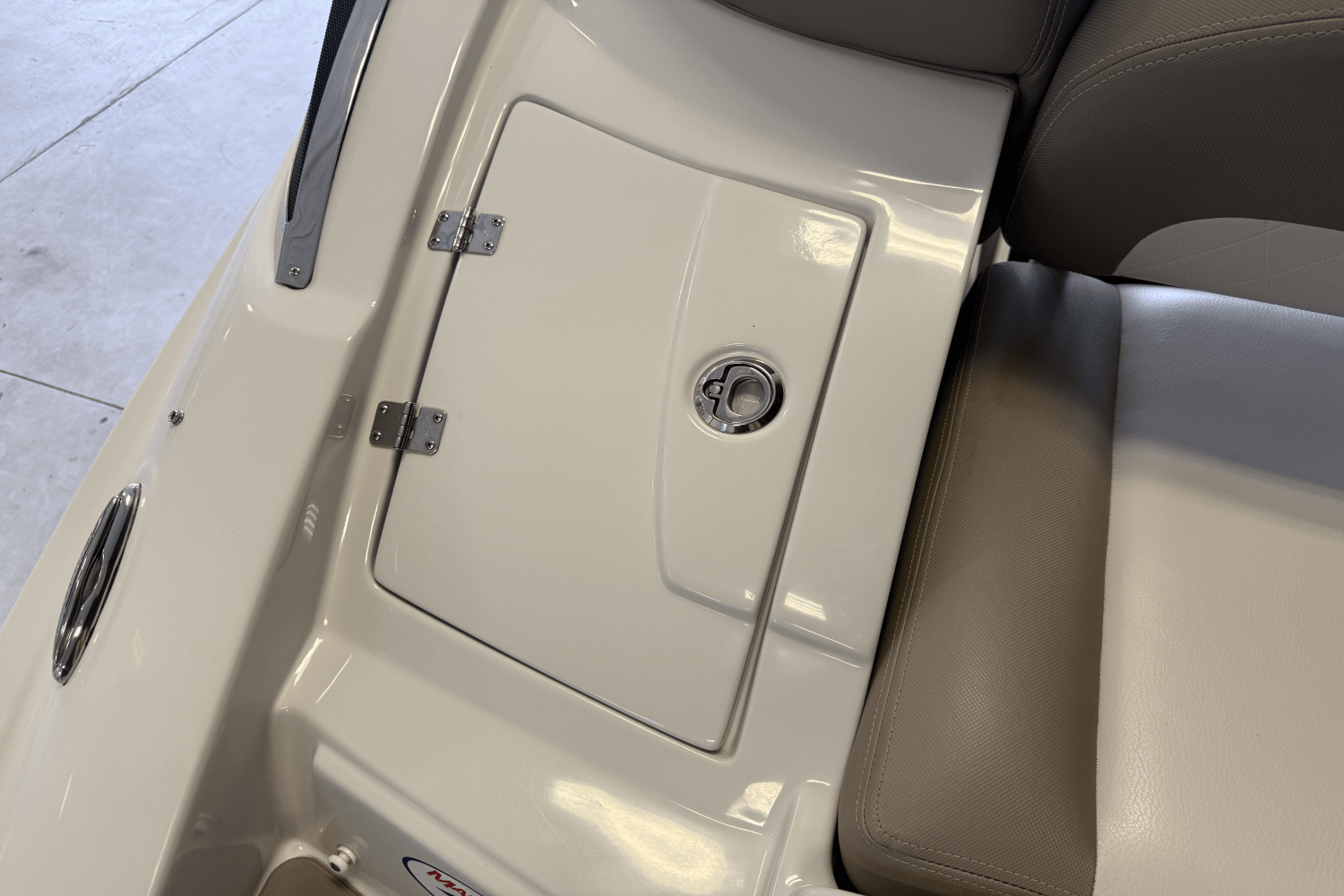 2018 Crownline E23 Image Thumbnail #16