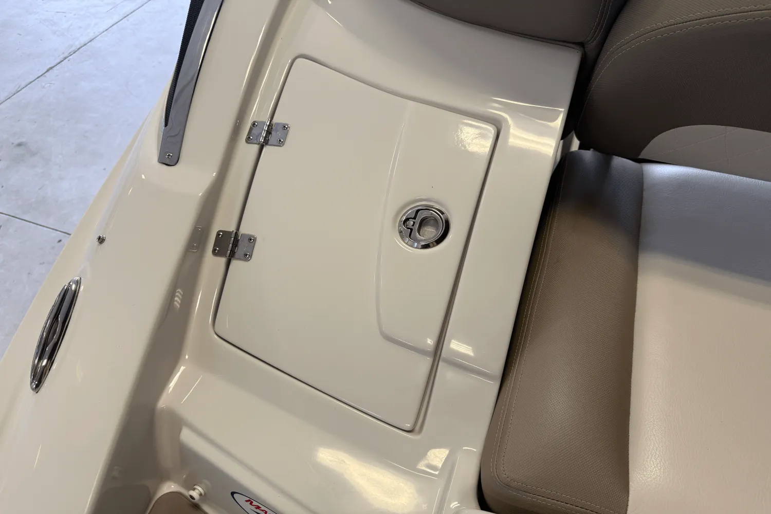 2018 Crownline E23 Image Thumbnail #16
