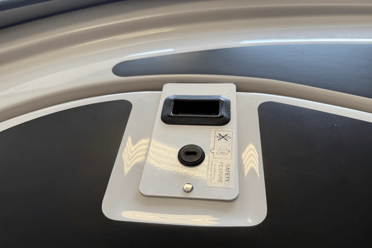 2018 Crownline E23 Image Thumbnail #53