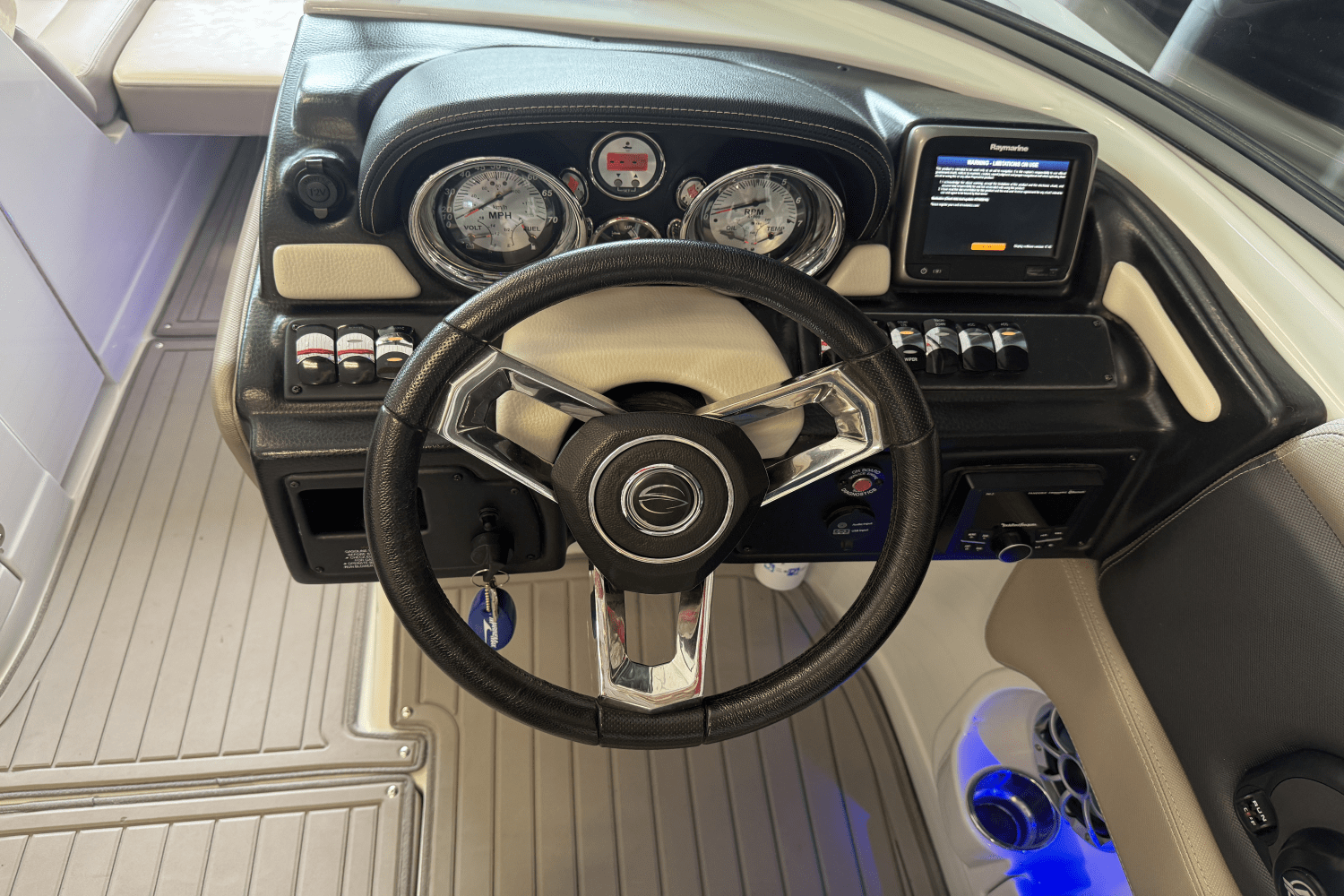 2018 Crownline E23 Image Thumbnail #64