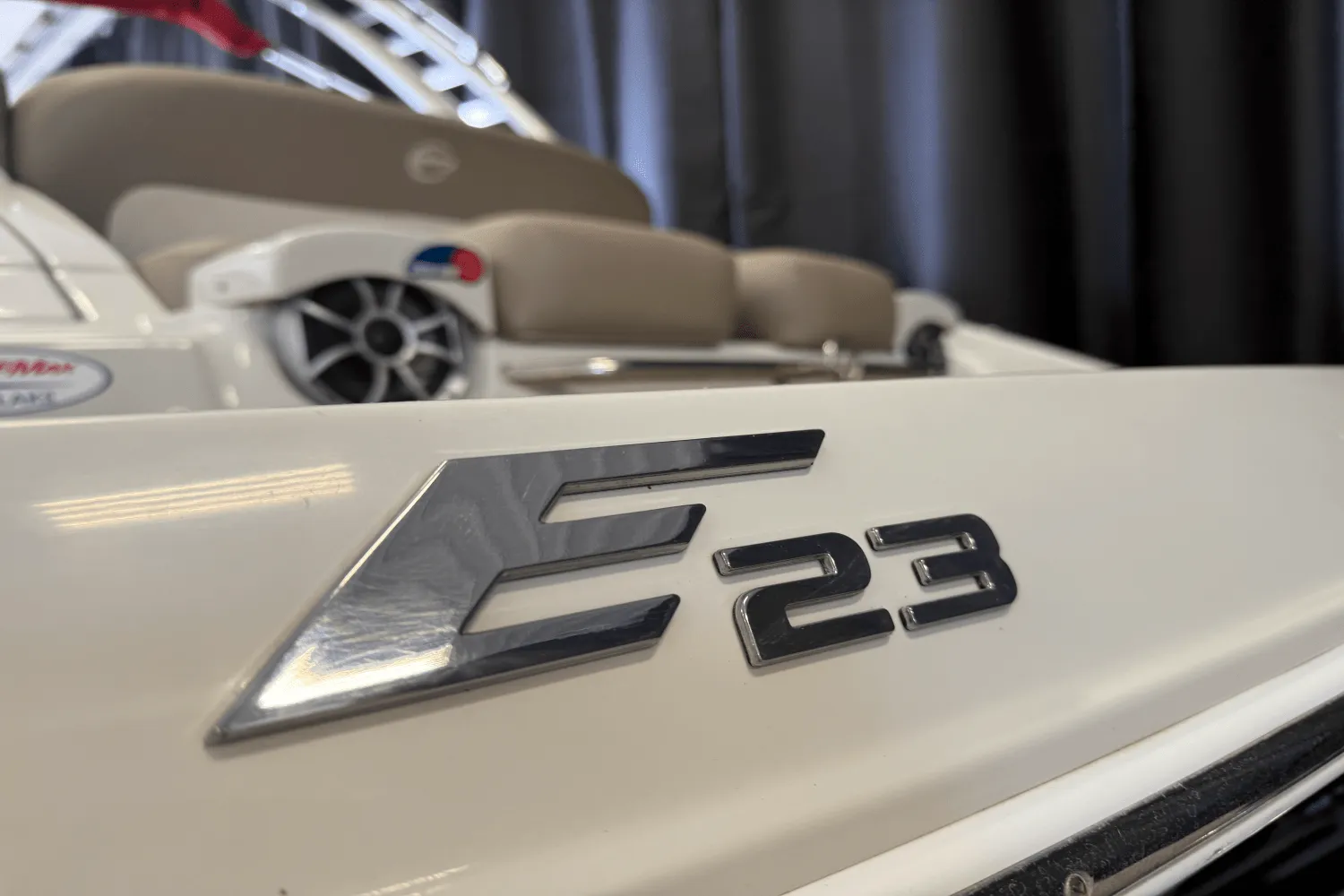 2018 Crownline E23 Image Thumbnail #9