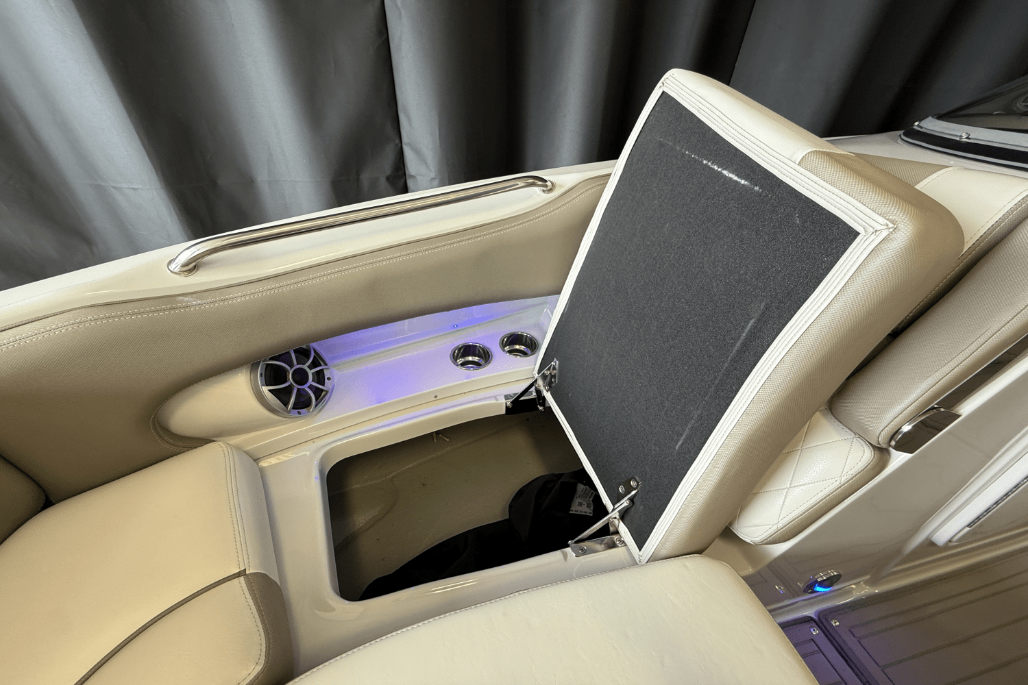 2018 Crownline E23 Image Thumbnail #93