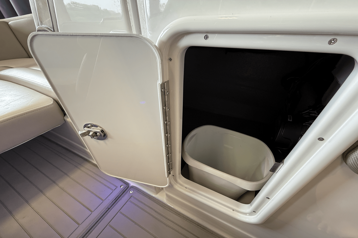 2018 Crownline E23 Image Thumbnail #84
