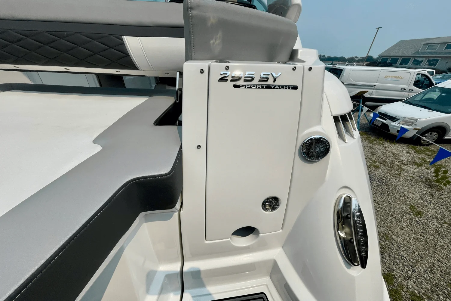 2021 Monterey 295 SY Image Thumbnail #10